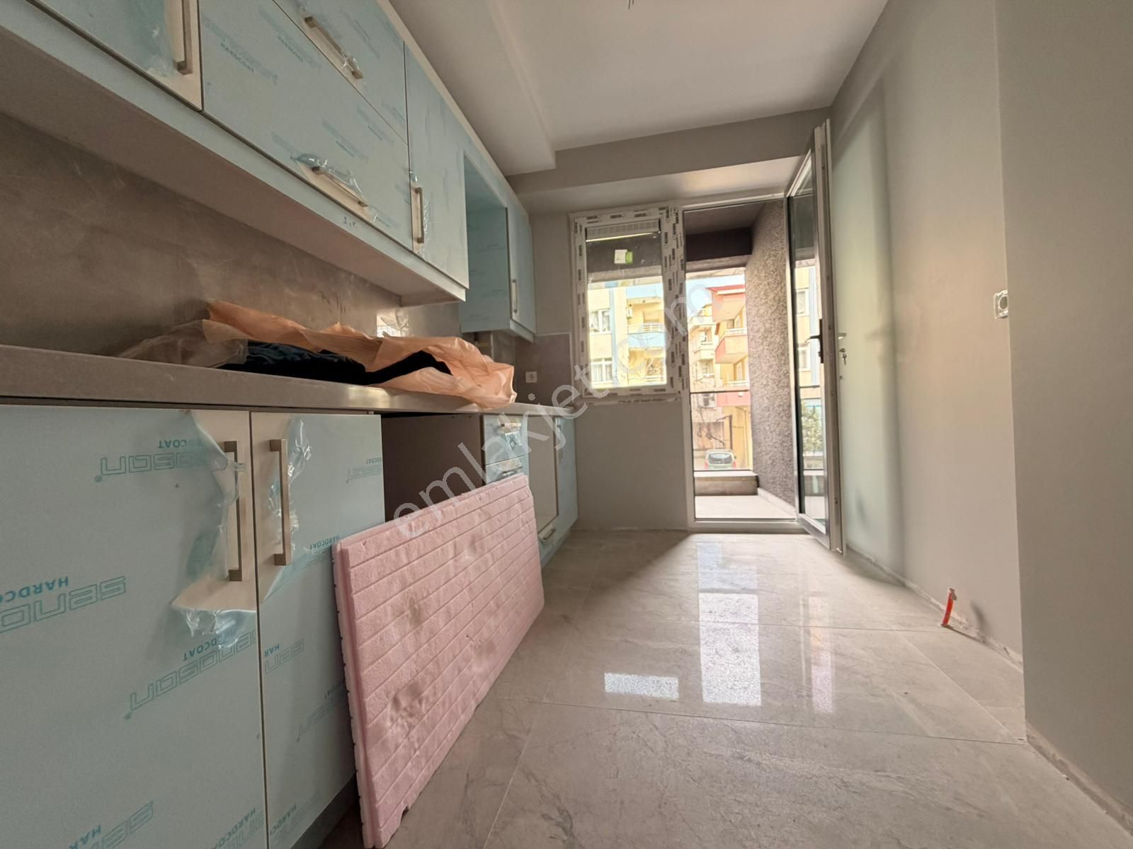 Remax Anı 'dan Bulgurlu 'da Cadde Üzeri Sıfır Satılık 3+1 Daire - Görsel 12