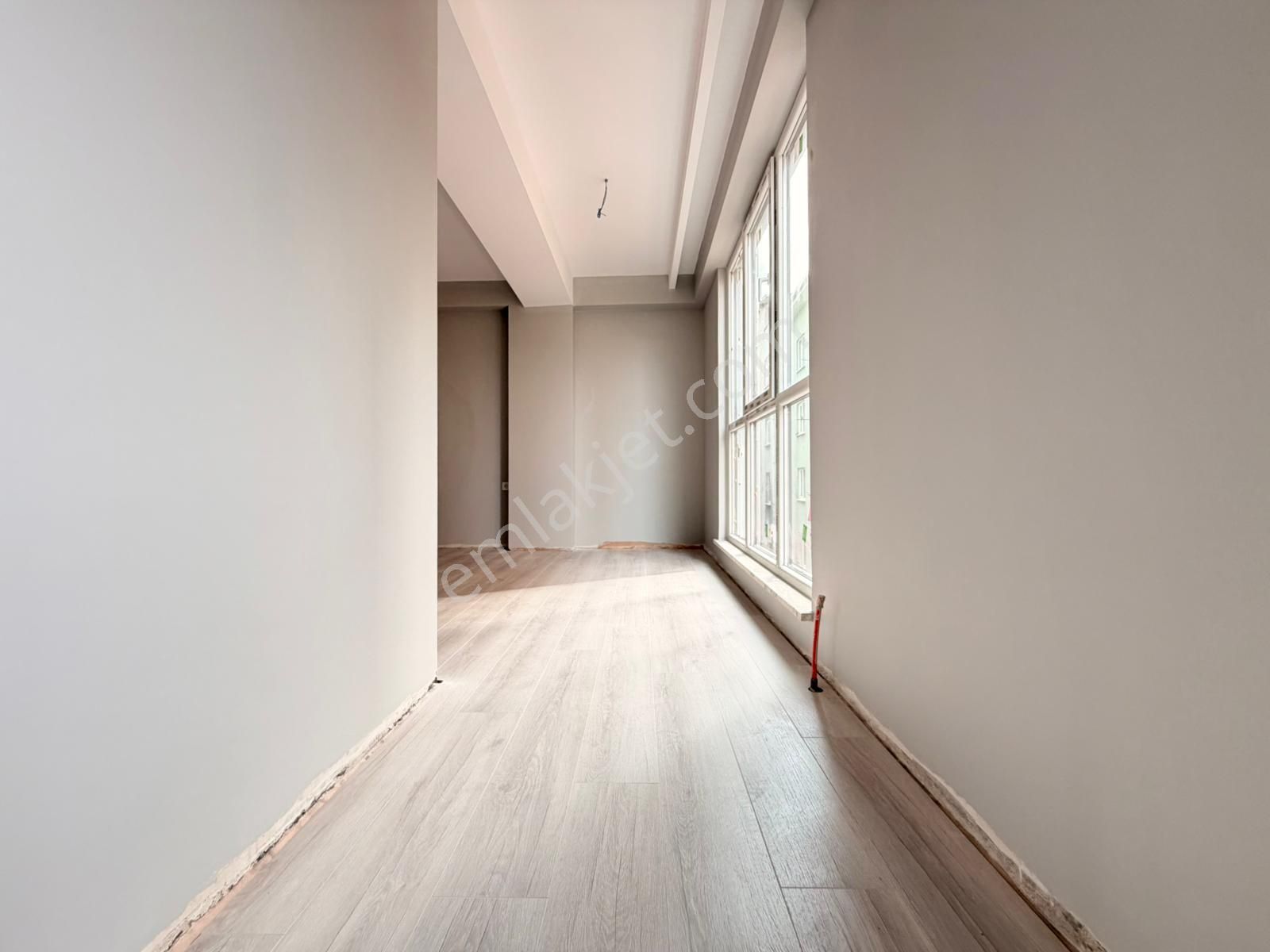 Remax Anı 'dan Bulgurlu 'da Cadde Üzeri Sıfır Satılık 3+1 Daire - Görsel 17