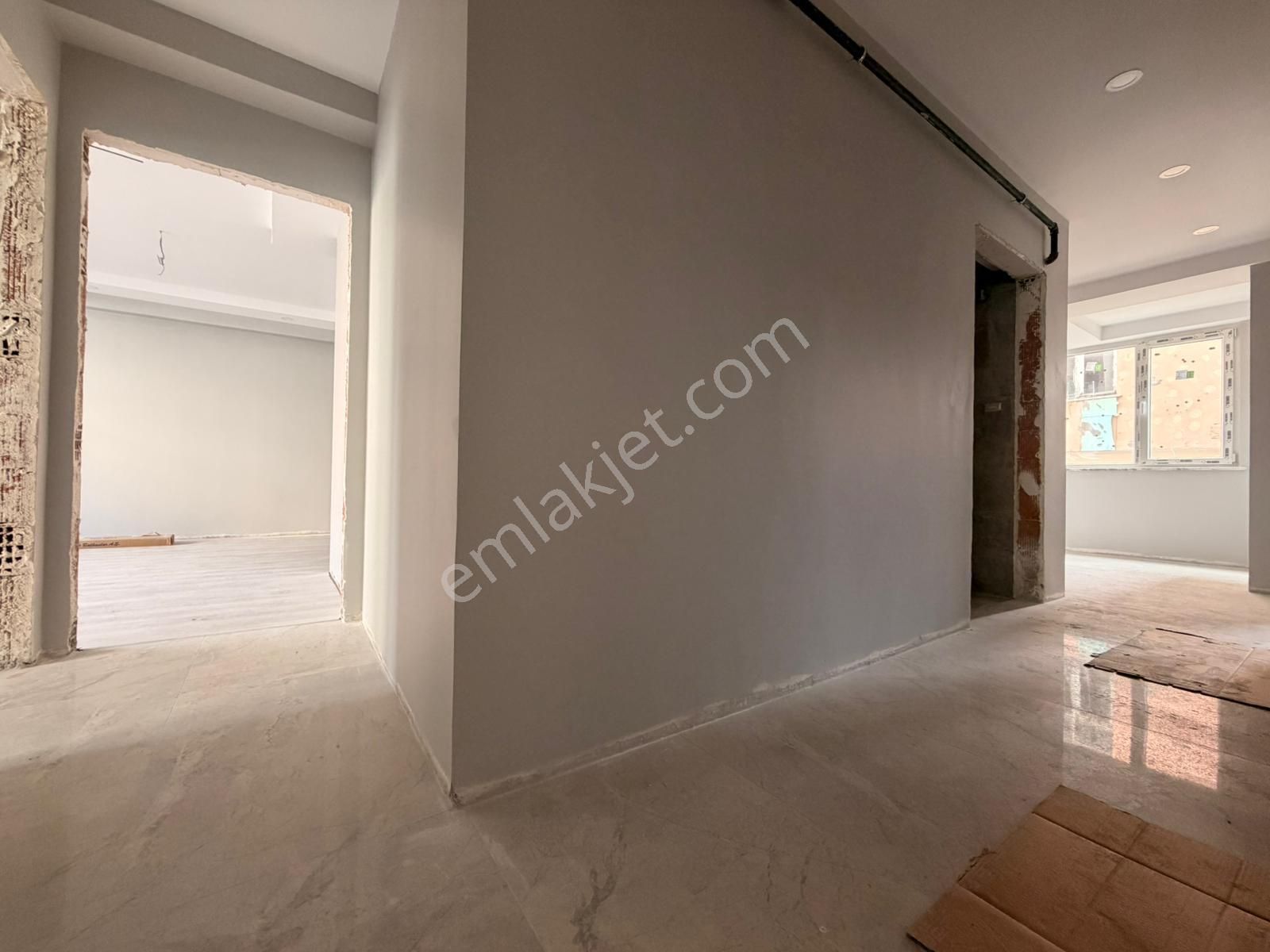 Remax Anı 'dan Bulgurlu 'da Cadde Üzeri Sıfır Satılık 3+1 Daire - Görsel 10