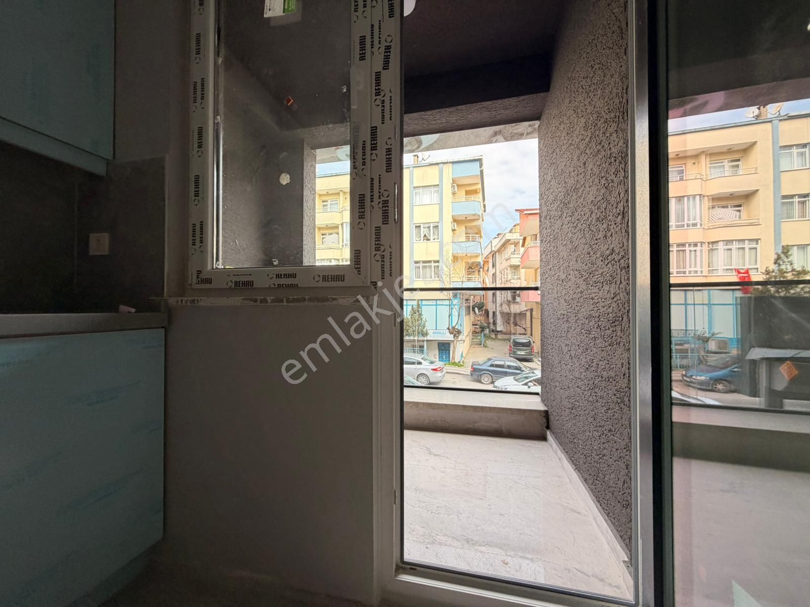 Remax Anı 'dan Bulgurlu 'da Cadde Üzeri Sıfır Satılık 3+1 Daire - Görsel 14
