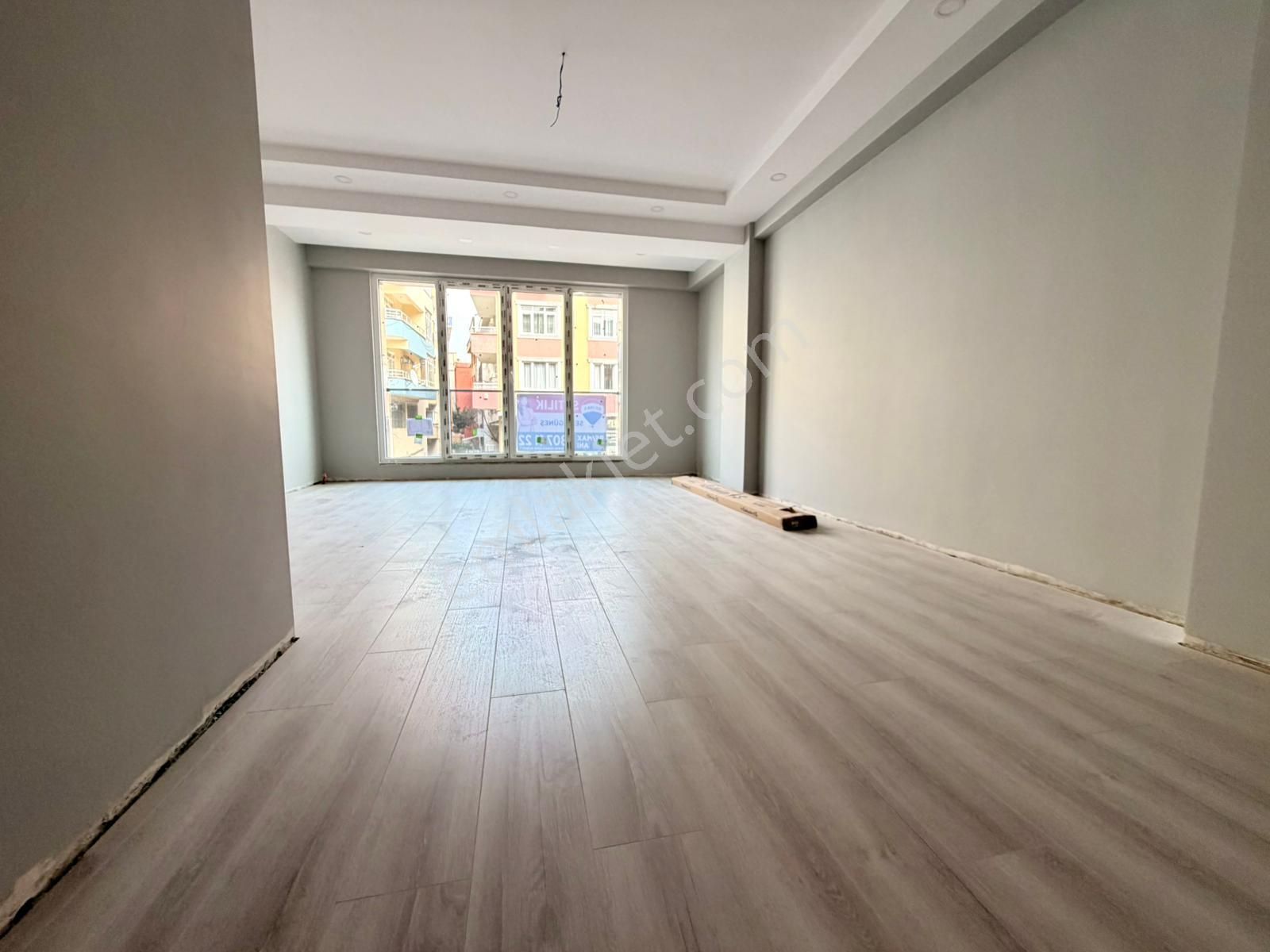 Remax Anı 'dan Bulgurlu 'da Cadde Üzeri Sıfır Satılık 3+1 Daire - Görsel 6