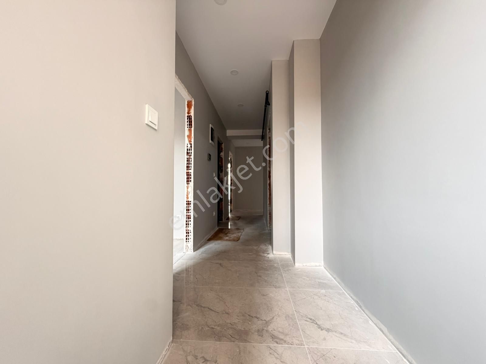 Remax Anı 'dan Bulgurlu 'da Cadde Üzeri Sıfır Satılık 3+1 Daire - Görsel 11