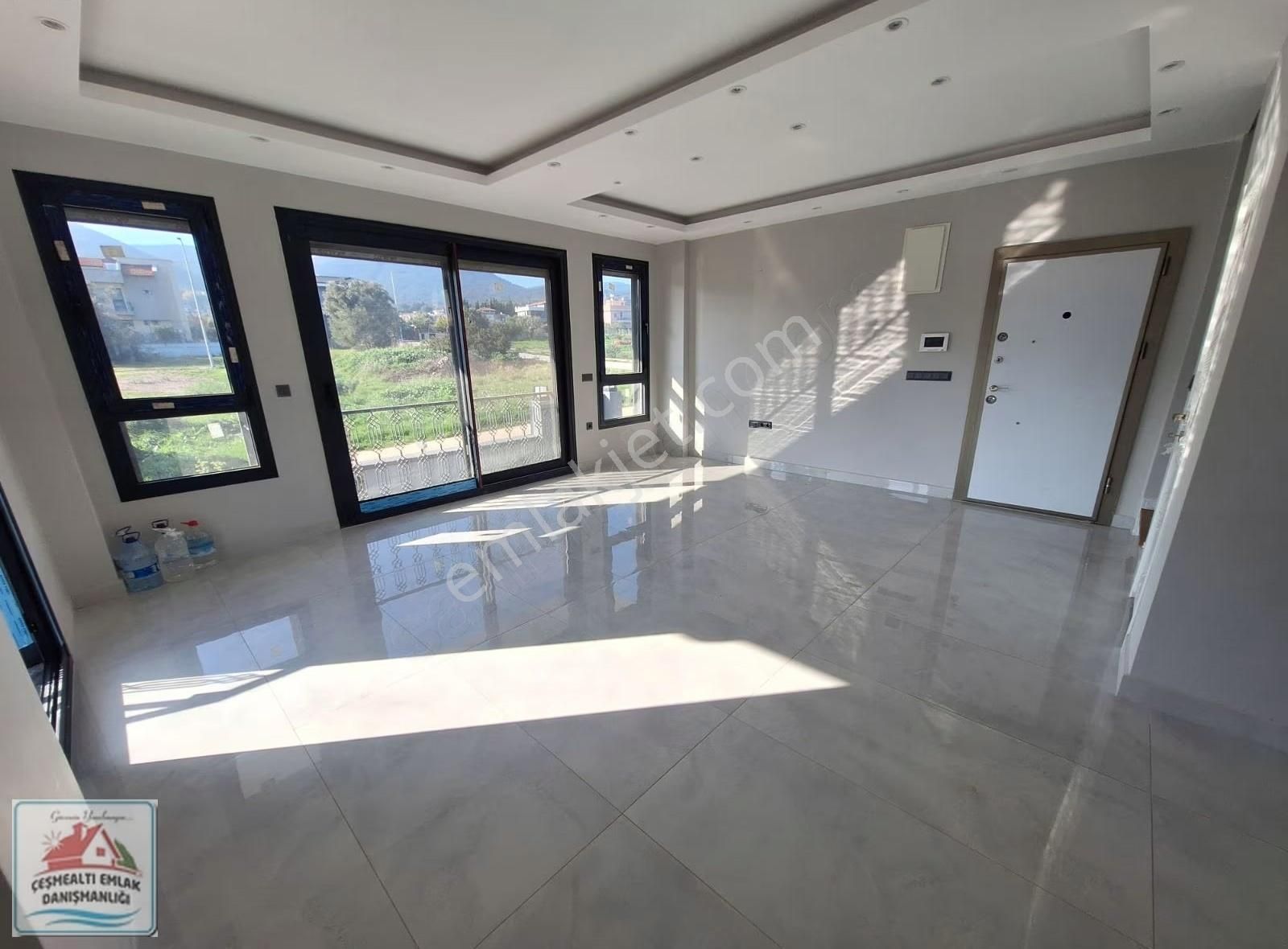 Acil** Cesmealtı 238 M2 Arsa İçinde Sıfır 3+1 Tam Müstakil - Görsel 7