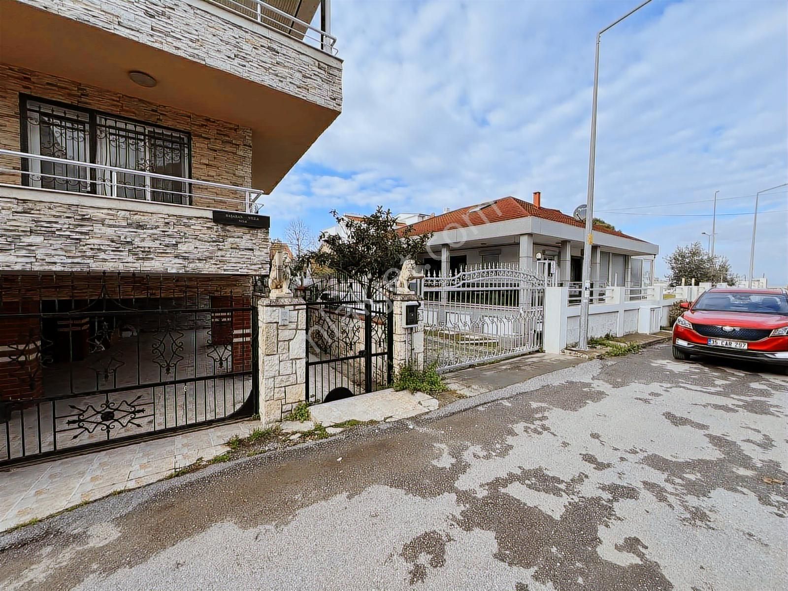 Limanreis' Te Mükemmel Konumlu Denize İkinci Sıra Manzaralı Ev - Görsel 25