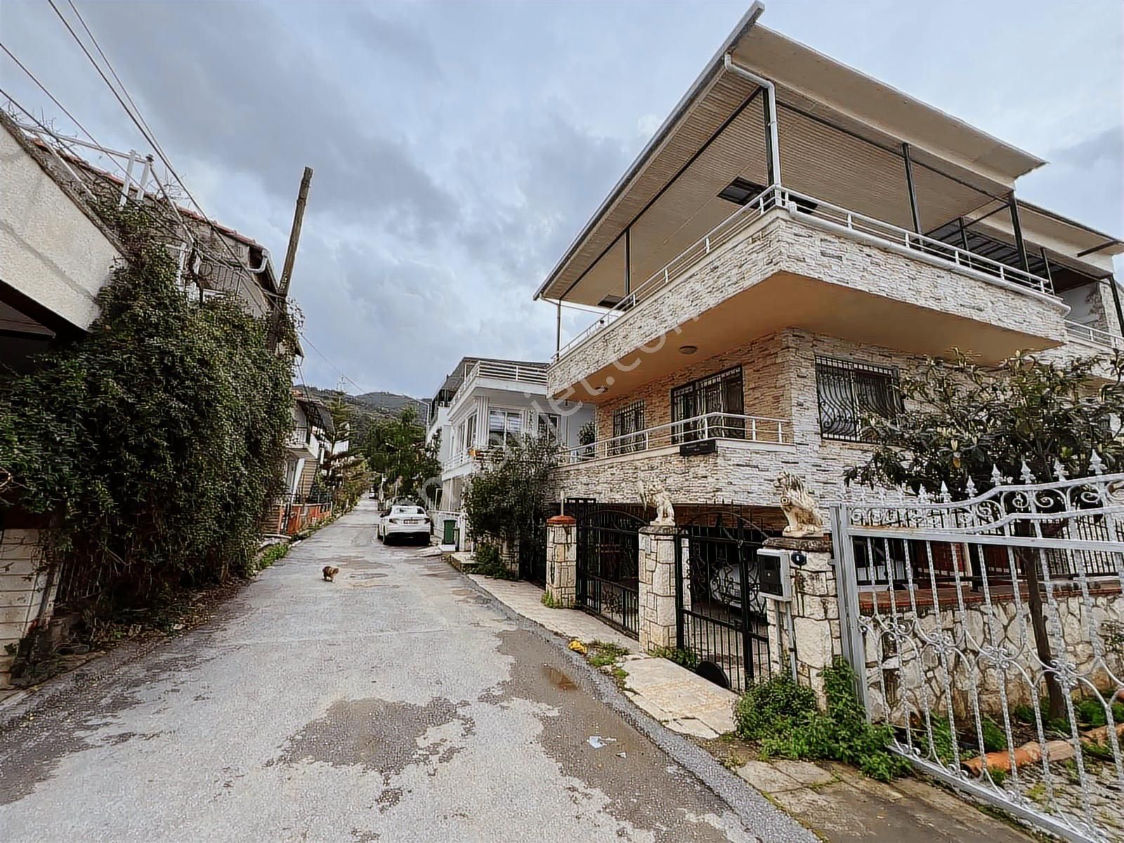 Limanreis' Te Mükemmel Konumlu Denize İkinci Sıra Manzaralı Ev - Görsel 9