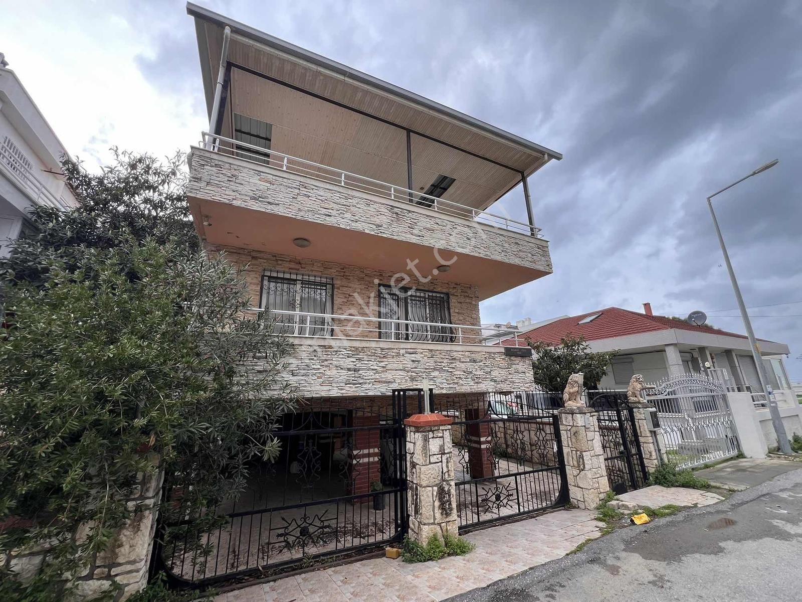 Limanreis' Te Mükemmel Konumlu Denize İkinci Sıra Manzaralı Ev - Görsel 23