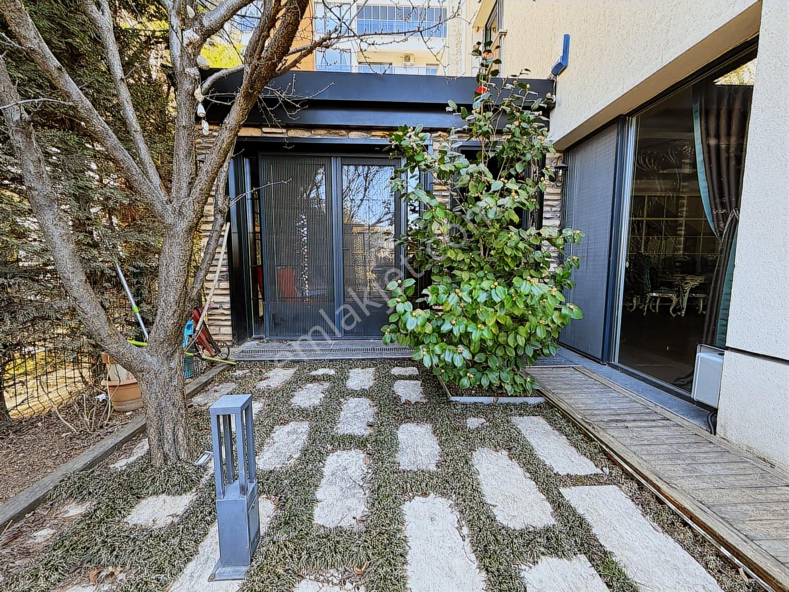 Bahçeşehir Konakları Lüks Geniş Bahçeli 5+1 Villa - Görsel 27