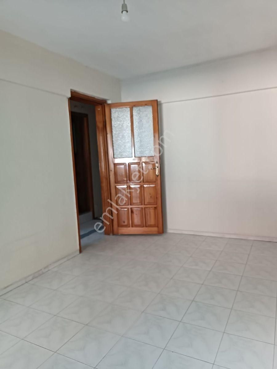 Osmangazi Mahallesi'nde 2+1 Kiralık Daire - Görsel 3