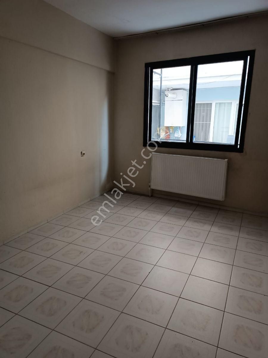 Osmangazi Mahallesi'nde 2+1 Kiralık Daire - Görsel 13