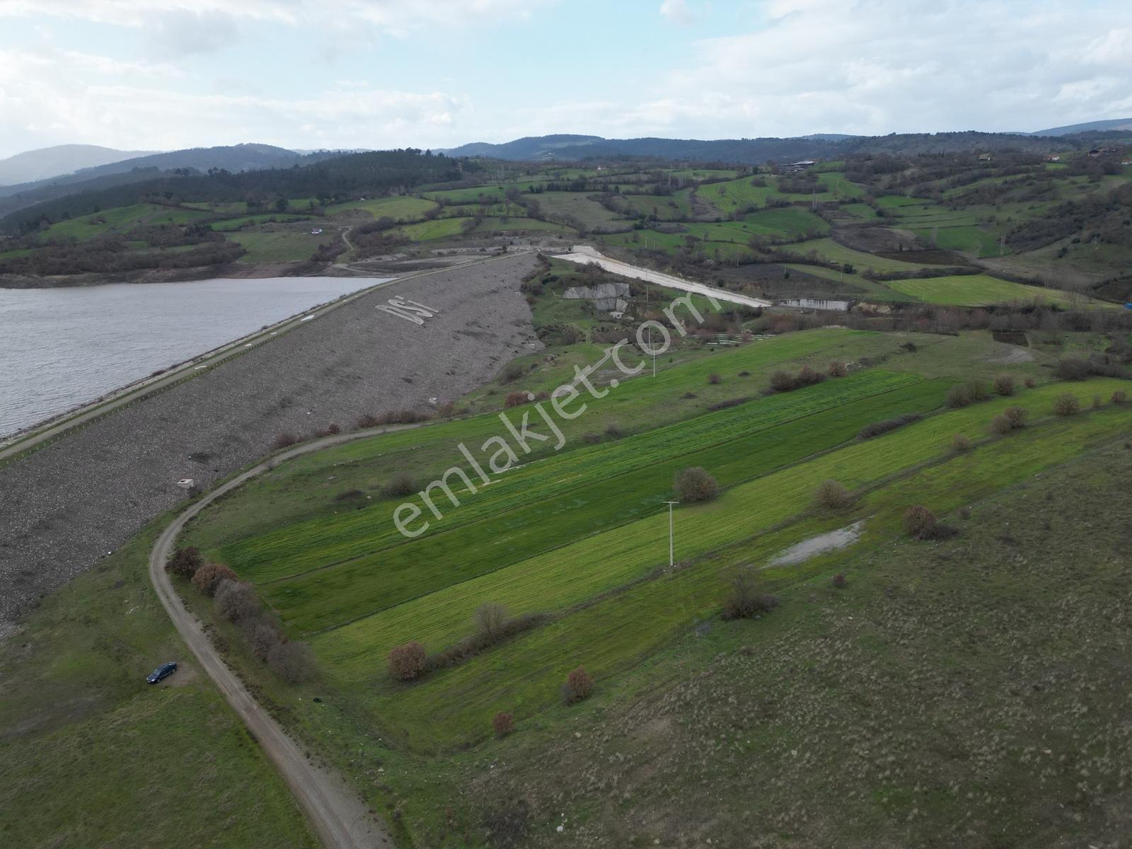 Doğanın İçinde Satılık 8.540m2 Tarla Hissesi (dağ,göl,ova) - Görsel 8