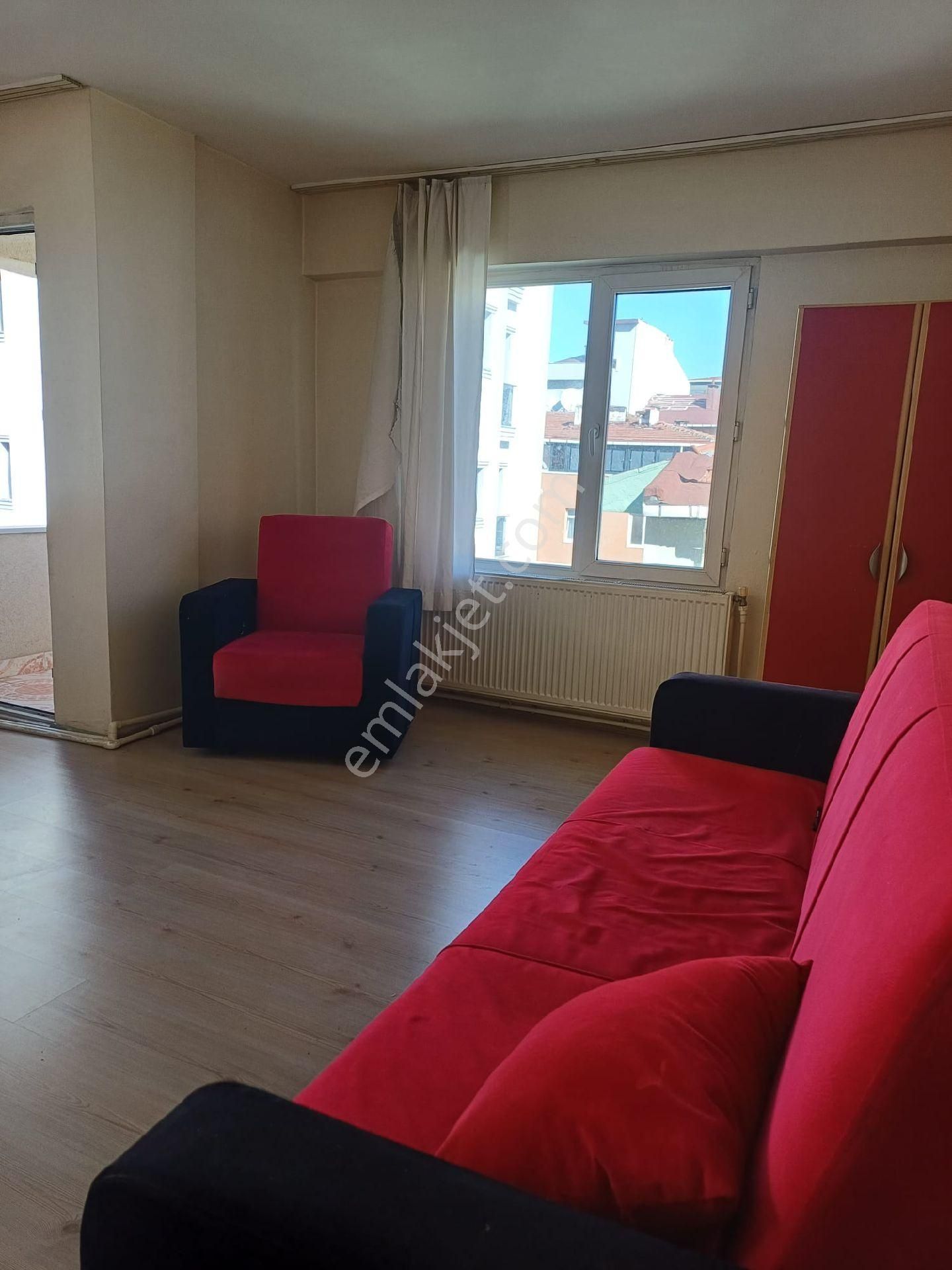 Ümraniye Çamlık İkbal Caddesi Üzerinde 3.kat 2+1 Kısmen Eşyalı Yabancıya - Görsel 10