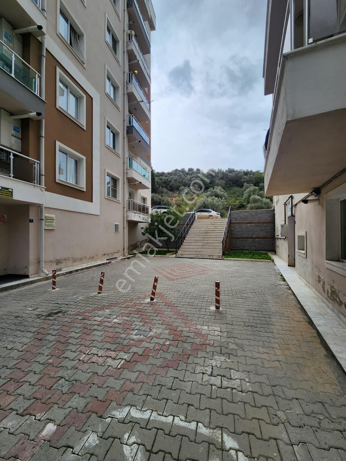 Akinitadan Yenikentte Ara Kat-eşyalı-ferah Ve Kiracılı Satılık 2+1 Daire - Görsel 16