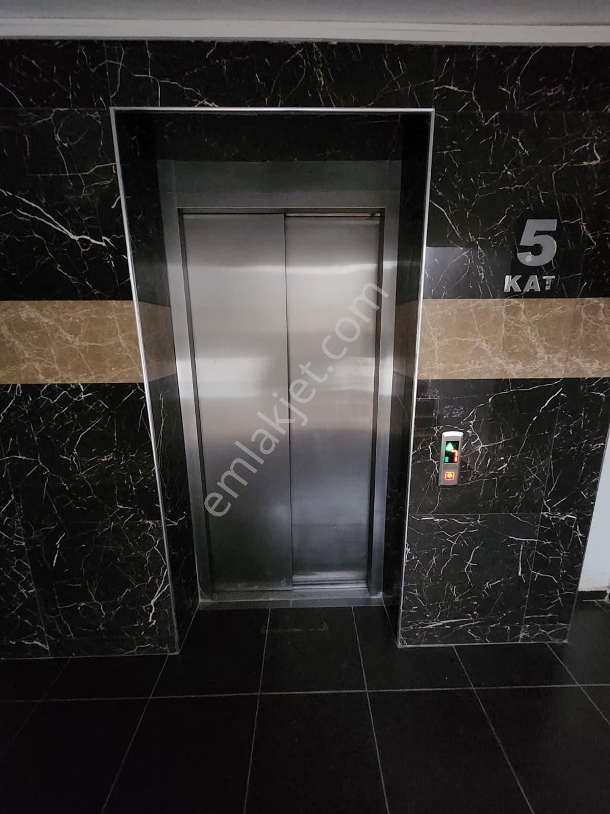 Akinitadan Yenikentte Ara Kat-eşyalı-ferah Ve Kiracılı Satılık 2+1 Daire - Görsel 9