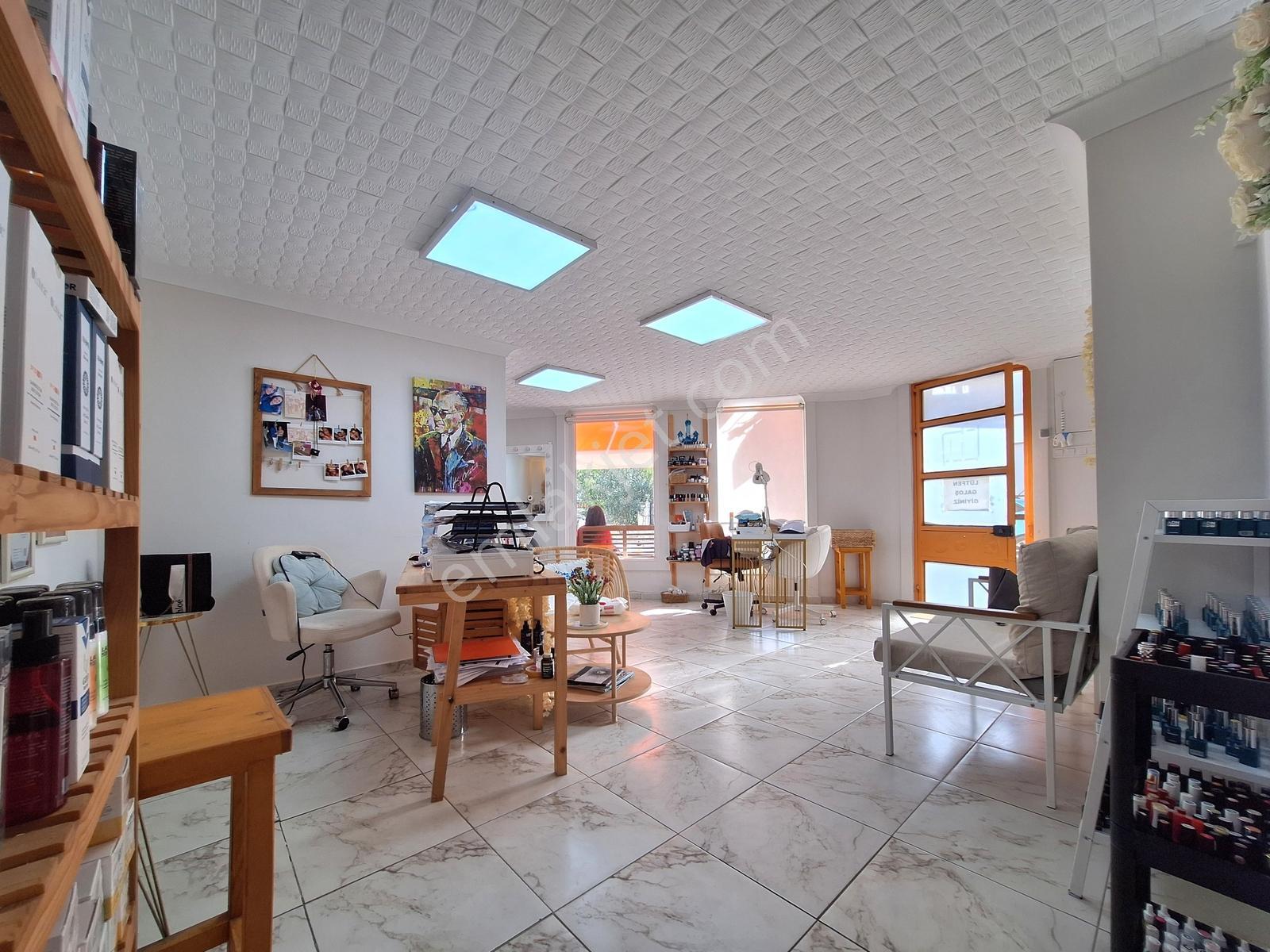 İskele Mahallesinin Kalbinde Devren Kiralık Güzellik Merkezi - Görsel 3