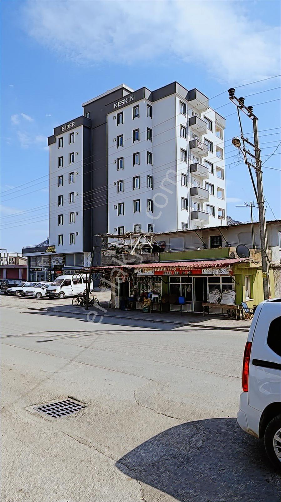 Kozan Gayrimenkulden Sulama Birliği Karşısı 3+1 Daire