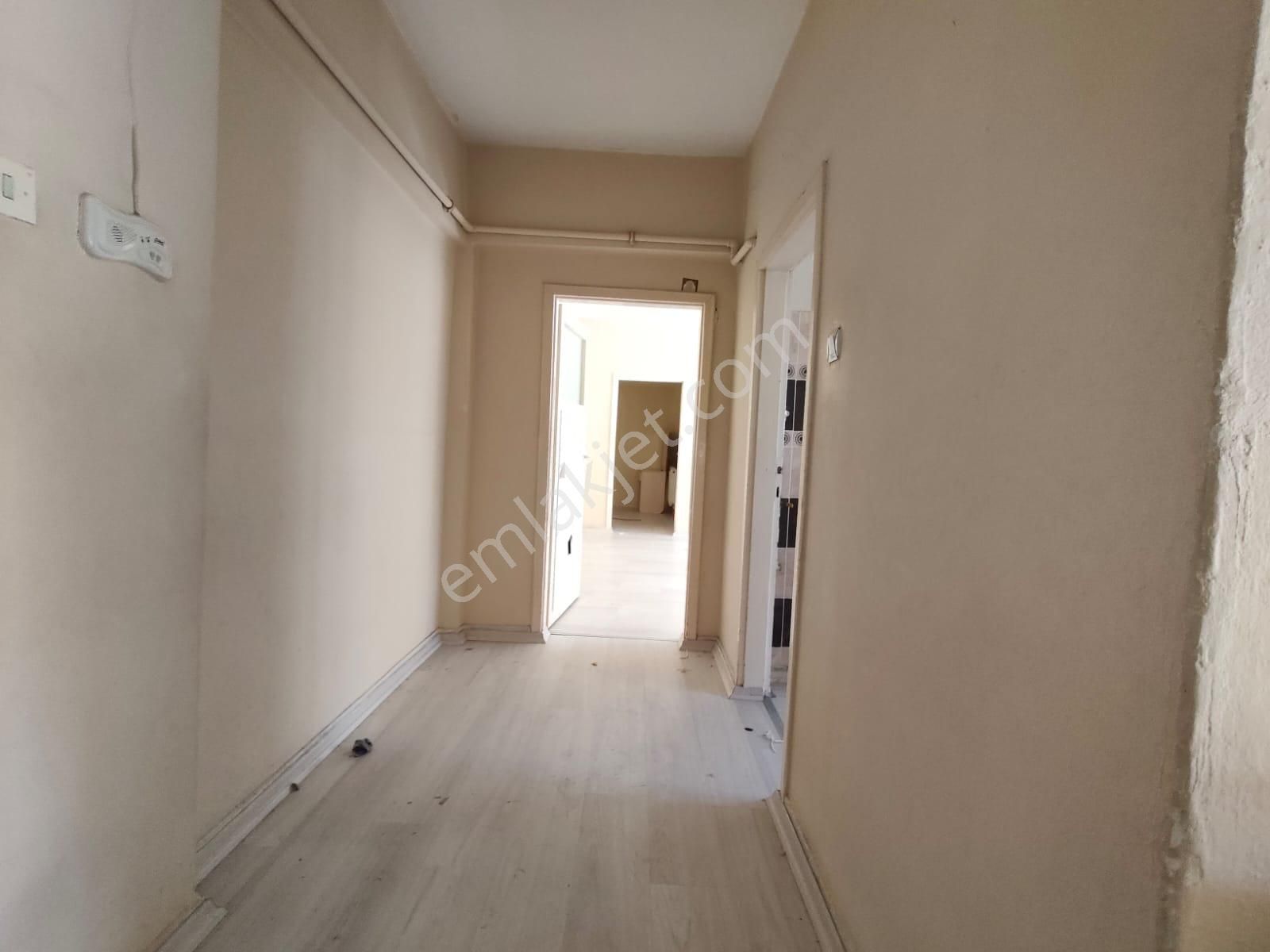 Yılmaz Gayrimenkulden Ankara Caddesi Üzerinde Gemiş M2 3+1 Kaçırılmayacak Fırsat Kiralık K - Görsel 15