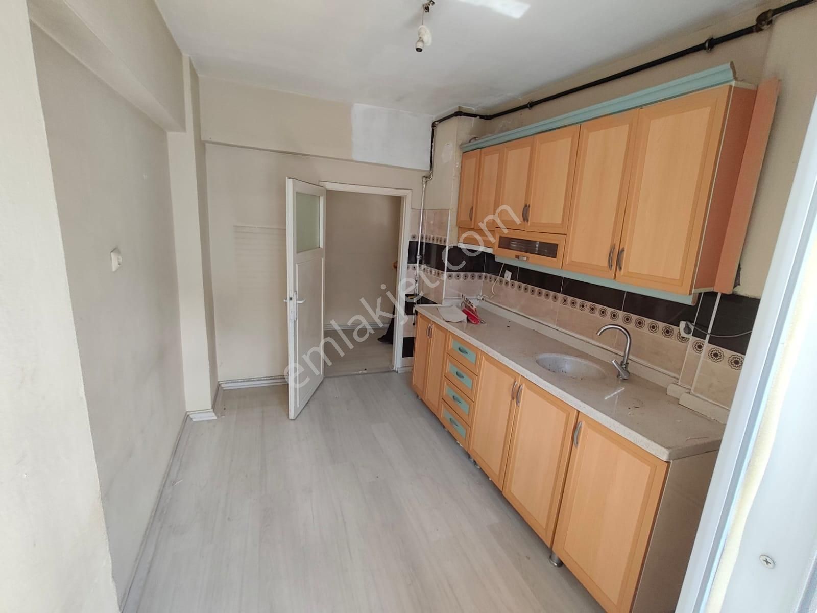 Yılmaz Gayrimenkulden Ankara Caddesi Üzerinde Gemiş M2 3+1 Kaçırılmayacak Fırsat Kiralık K - Görsel 16