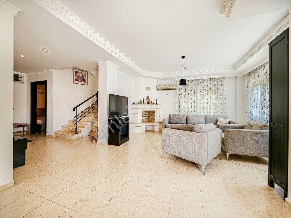 Pazarlıksız Kargıcakta 4+1 Müstakil Site İçinde Villa - Görsel 9