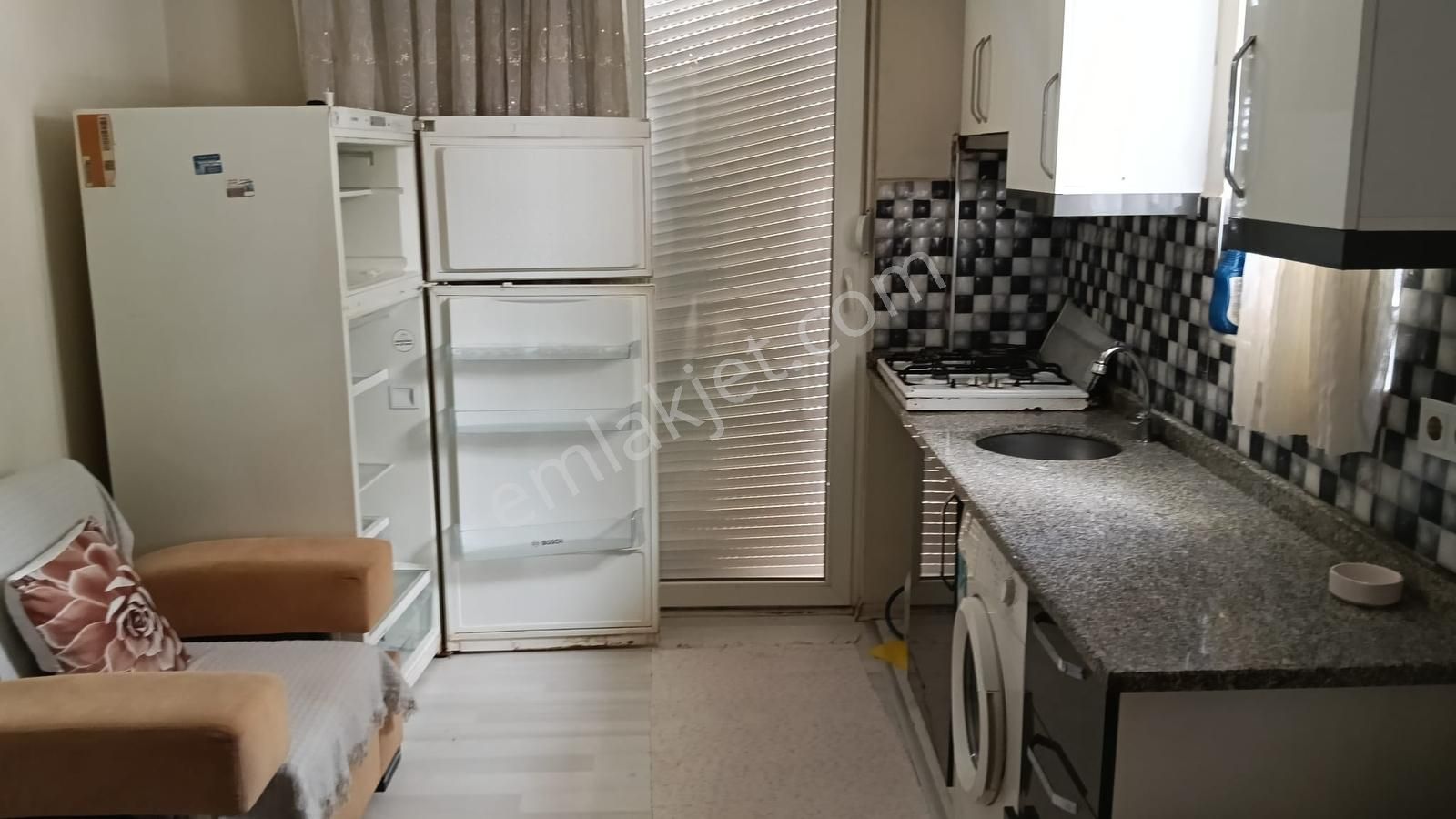 Muatpaşa Güvenlik Mah. 1+1 Eşyalı Kiralık Giriş Daire