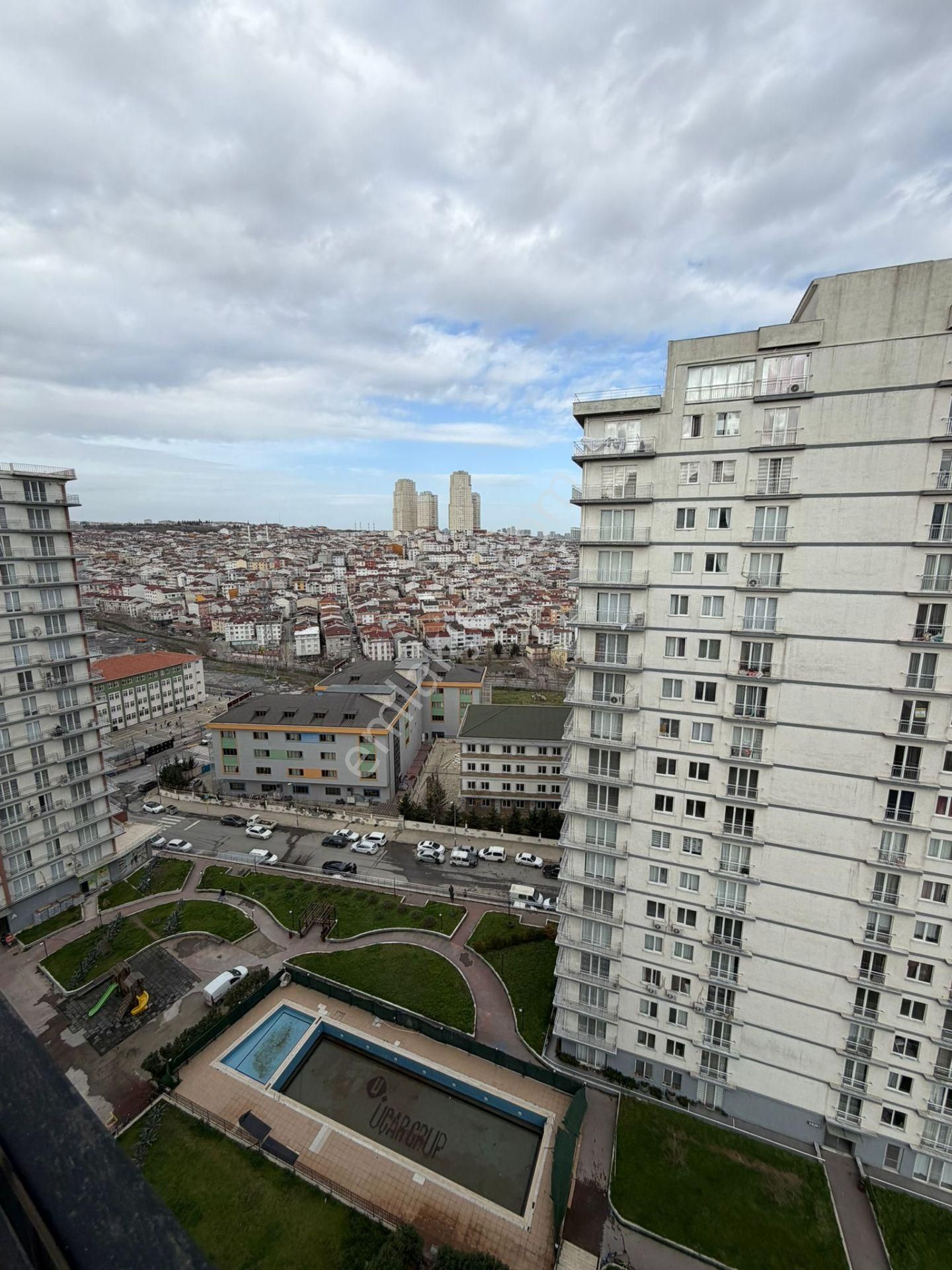 Esenyurt Piri Reis Mahallesi 1+1 Kiralık Boş Daire Balkonlu Havuzlu Site İçerisinde Metrobüse Yakın - Görsel 10