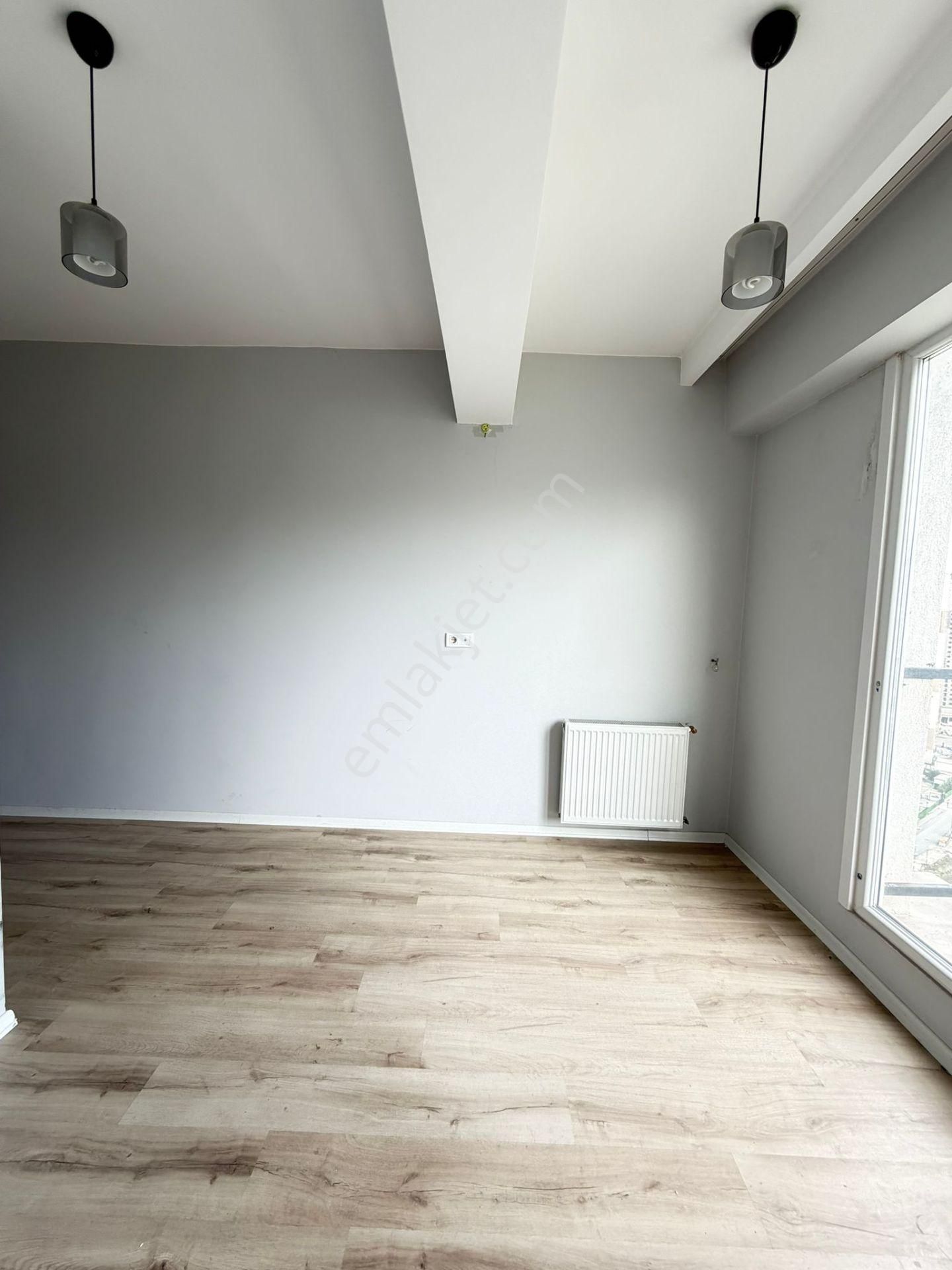 Esenyurt Piri Reis Mahallesi 1+1 Kiralık Boş Daire Balkonlu Havuzlu Site İçerisinde Metrobüse Yakın - Görsel 14