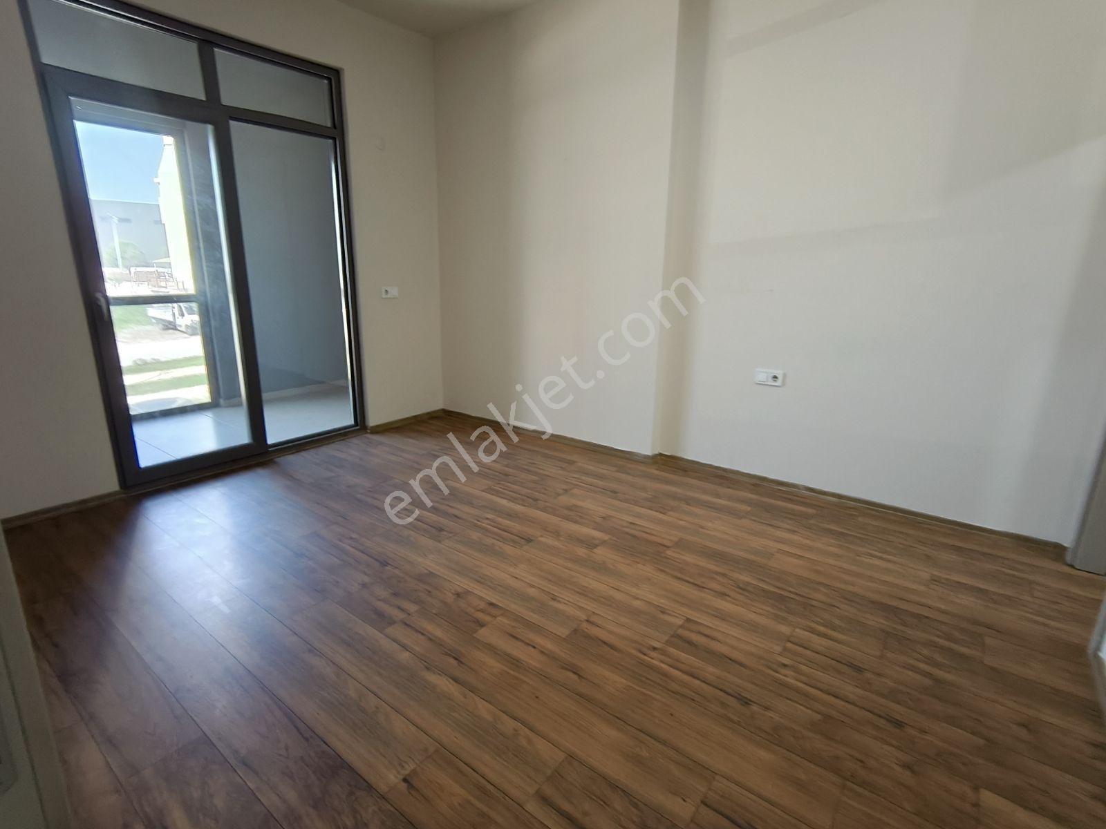 Remax Advantageden 23 Nisan'da Kapalı Otopark & Havuzlu Boş 3+1 - Görsel 28