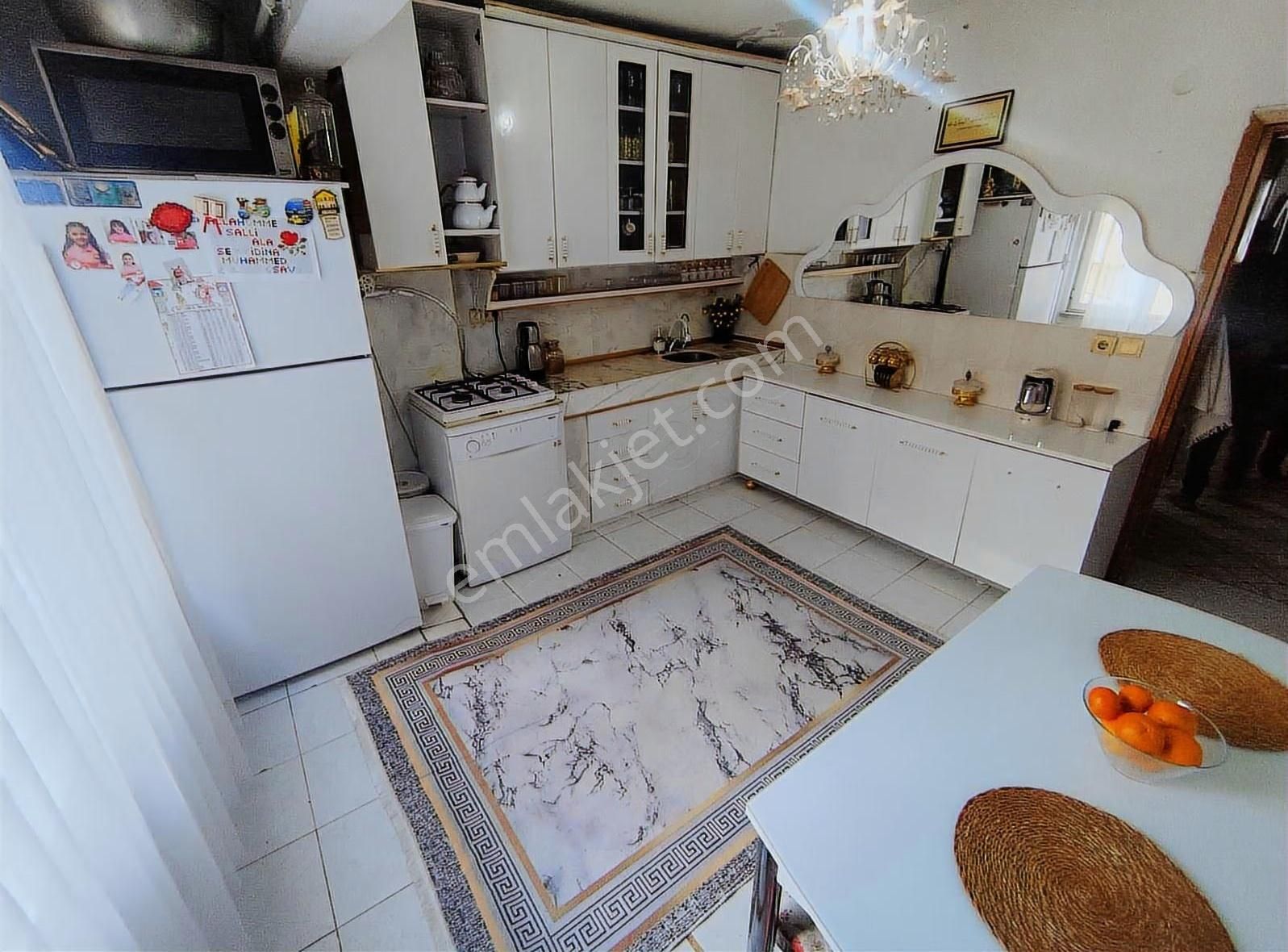 2+1 90m² Süper Konum Hisseli 1kat Balkonlu - Görsel 15