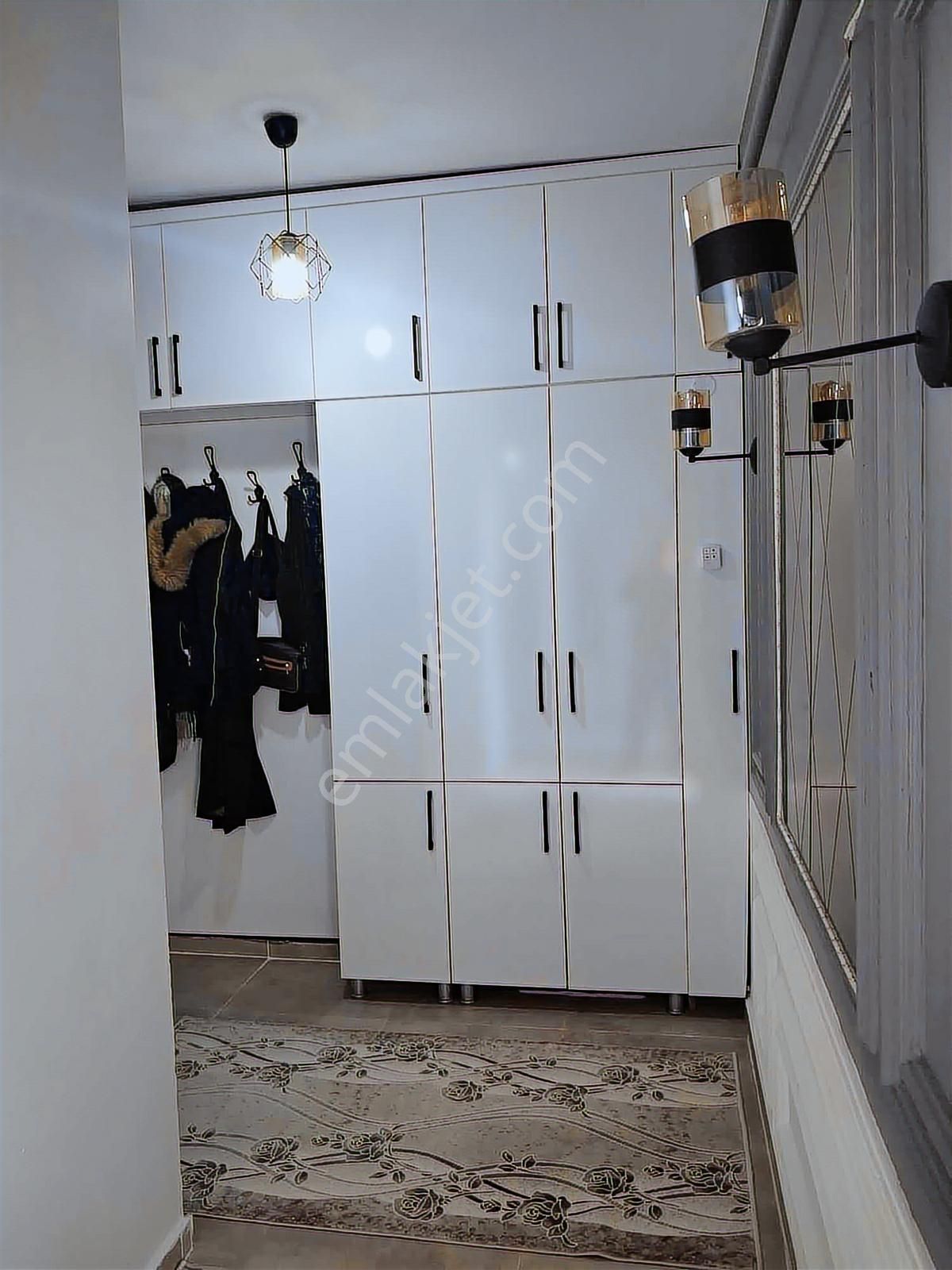 Paris Düğün Salonu Civarı Satılık 2+1 Daire - Görsel 2