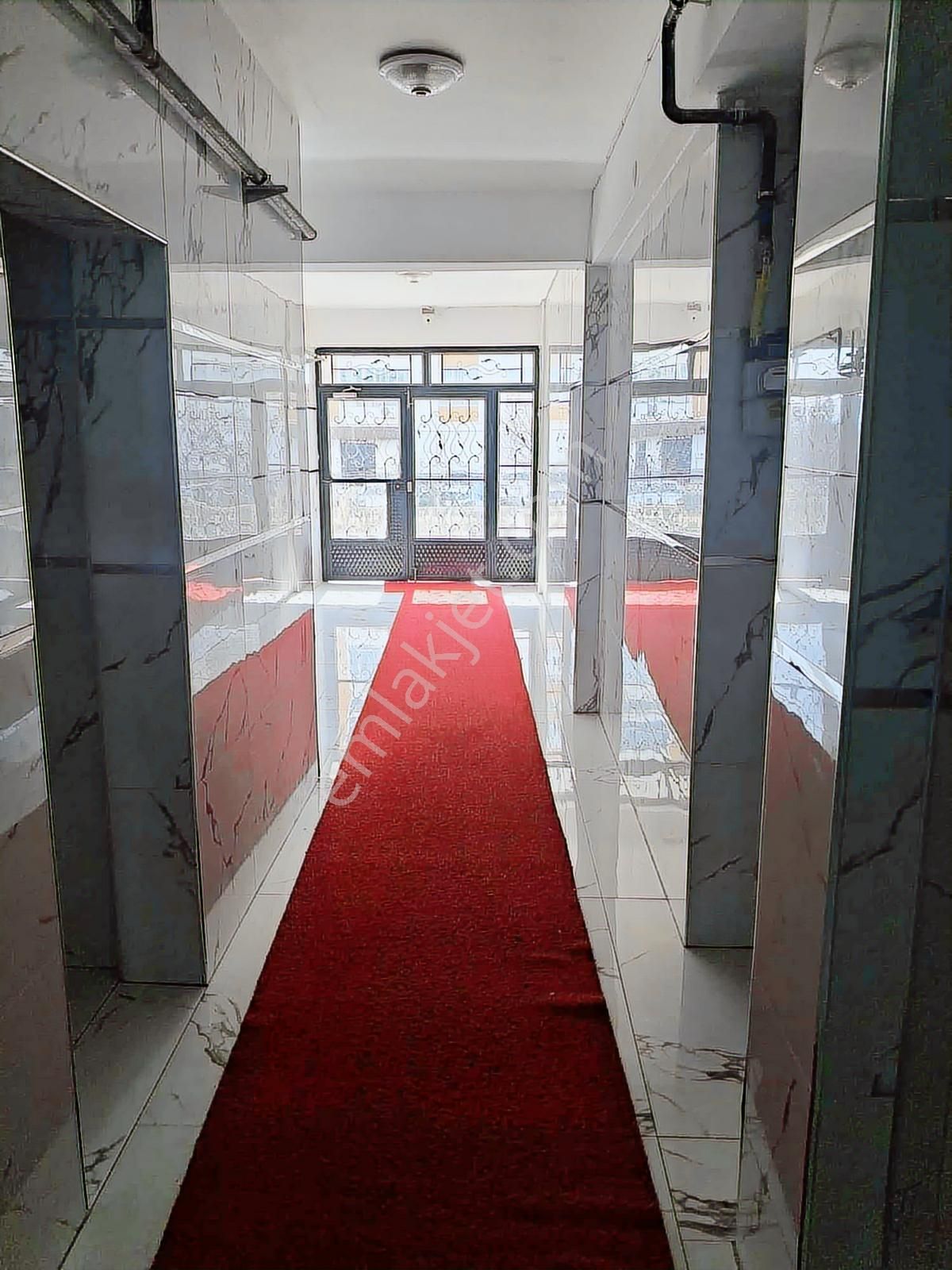 Paris Düğün Salonu Civarı Satılık 2+1 Daire - Görsel 4