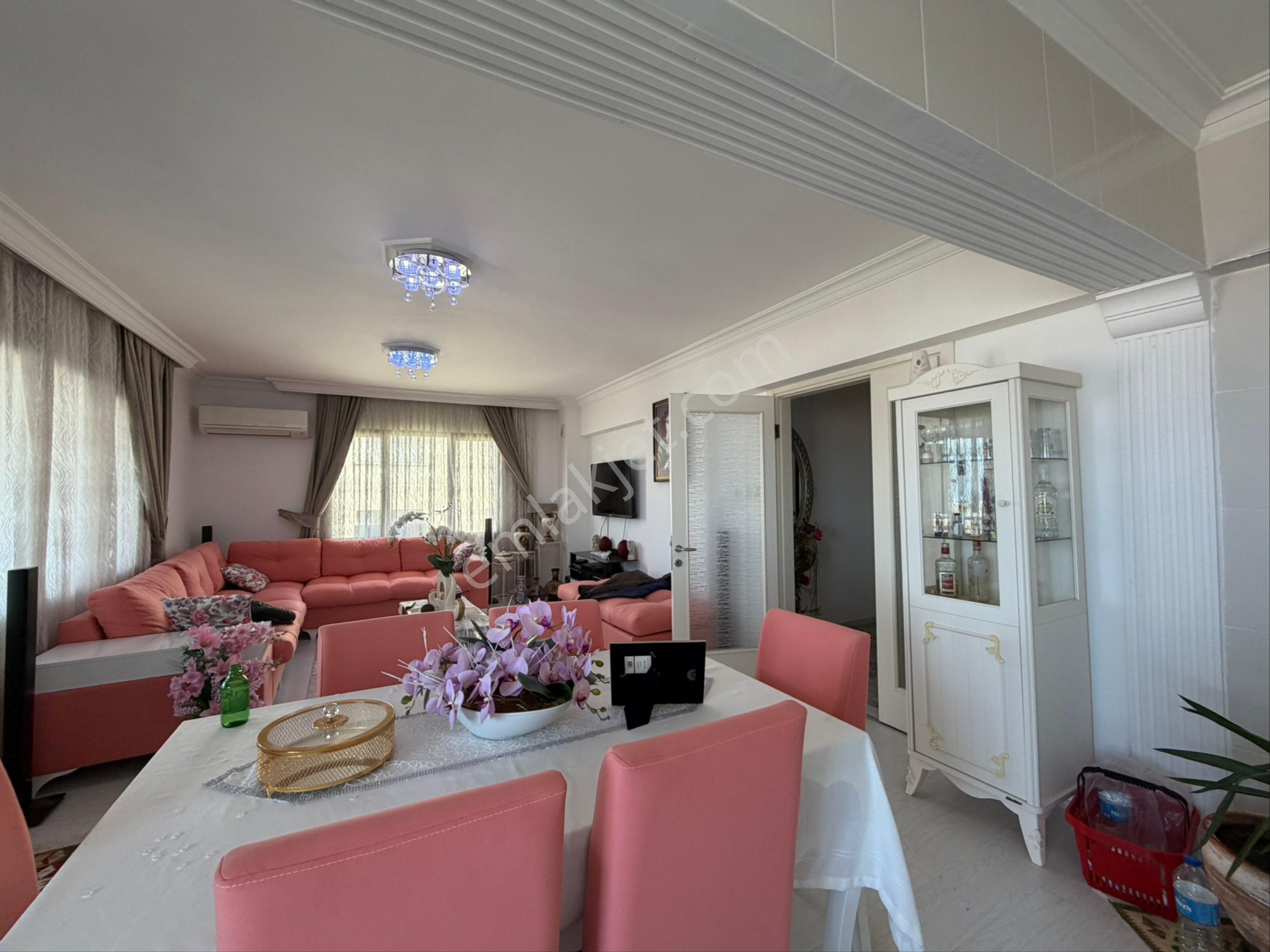 Kuşadası Ege Mahallesinde Eşsiz Full Deniz Manzaralı 3+1 Satılık Daire - Görsel 6