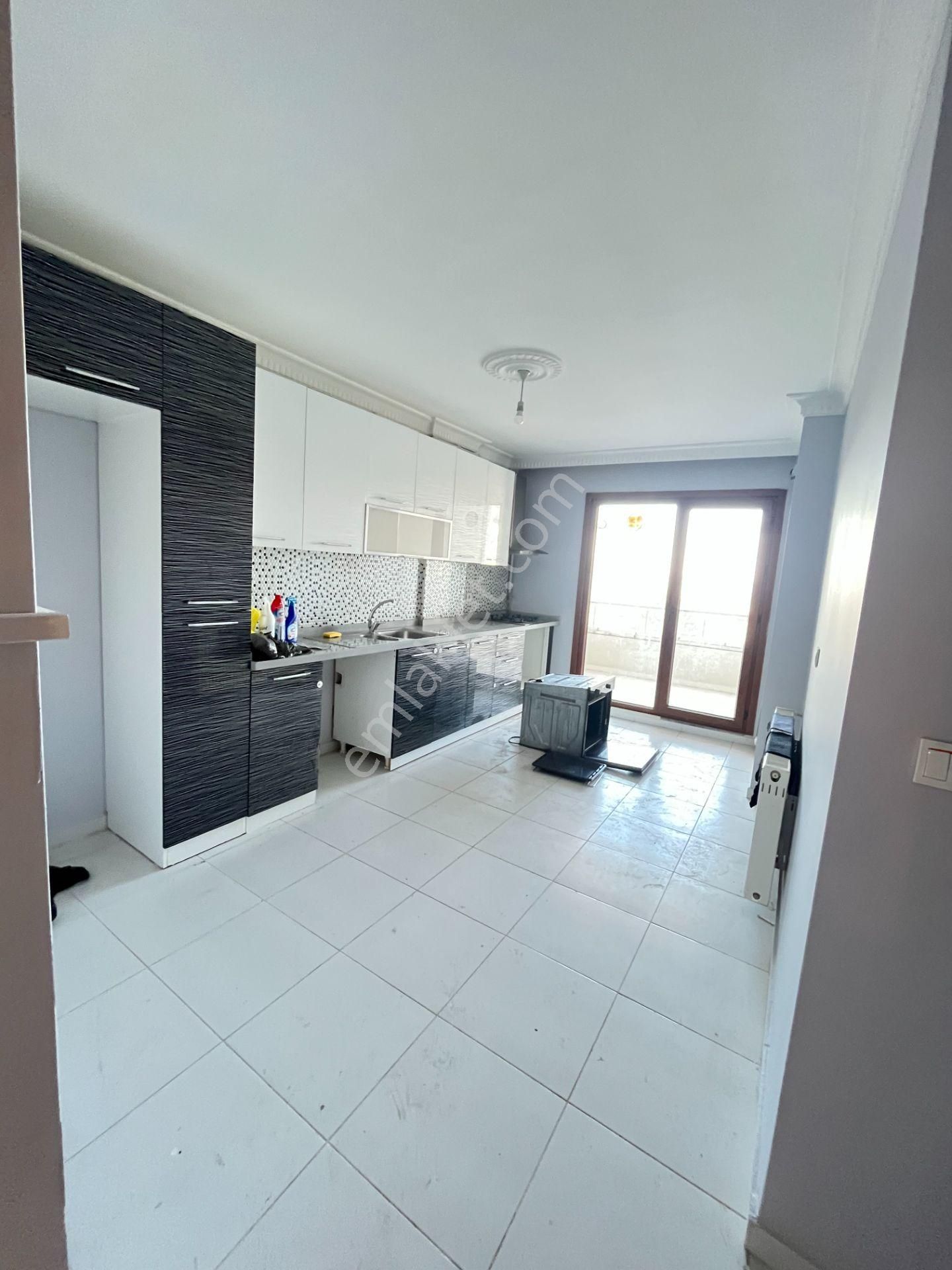 Büyükçekmece Cumhuriyet Mah Yeni Bina Lüks Temiz 3+1 Kiralık Daire - Görsel 12