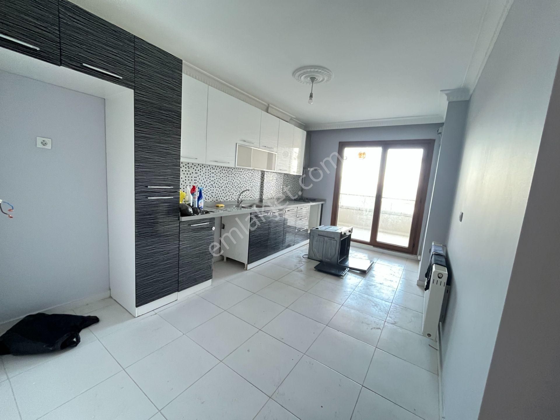 Büyükçekmece Cumhuriyet Mah Yeni Bina Lüks Temiz 3+1 Kiralık Daire - Görsel 11