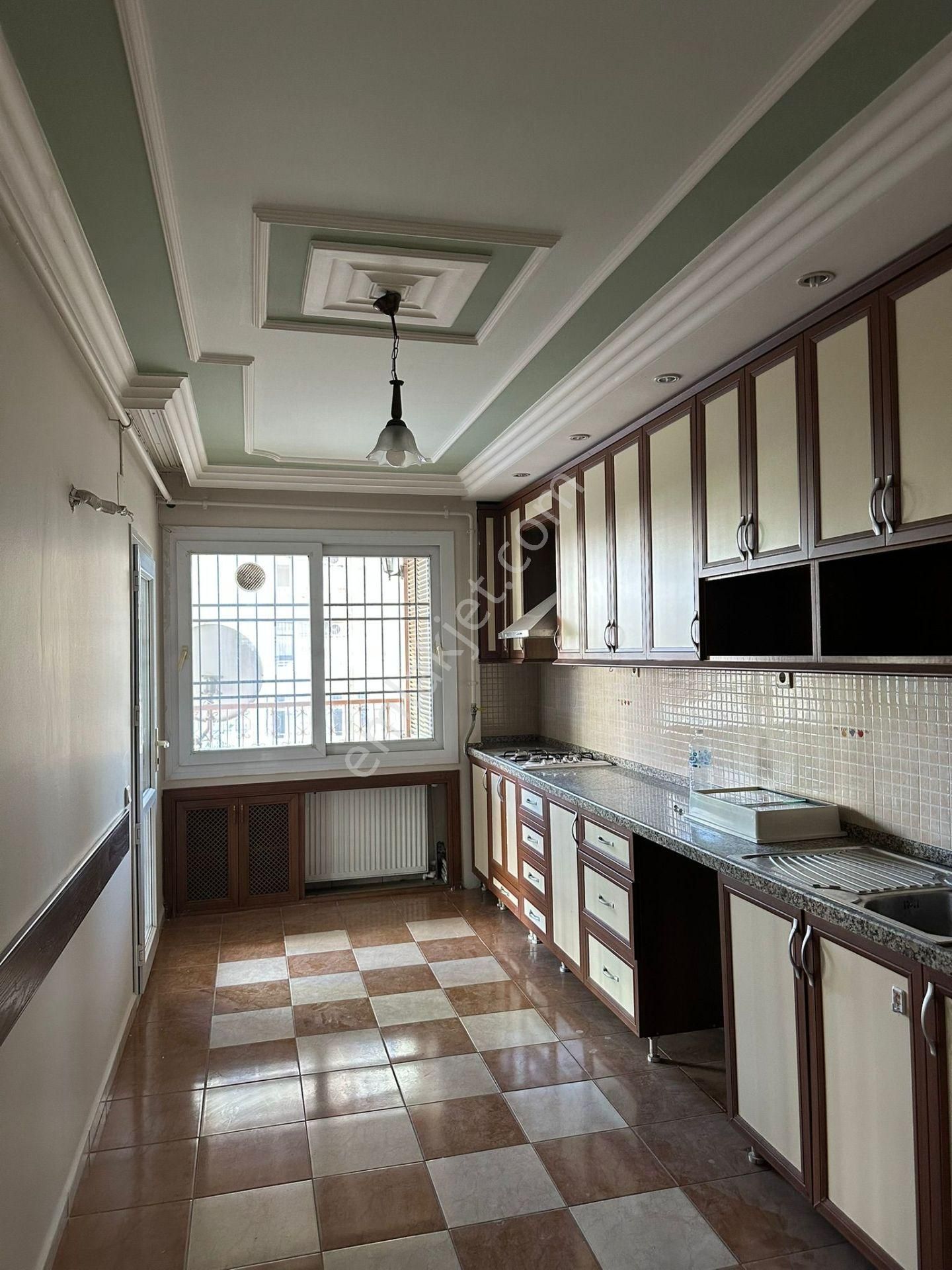 Adana Huzurevlerinde 3+1 Doğalgazlı Kombili Yakın Konumda Metroya Yakın Kiralık Fırsat Daire - Görsel 7