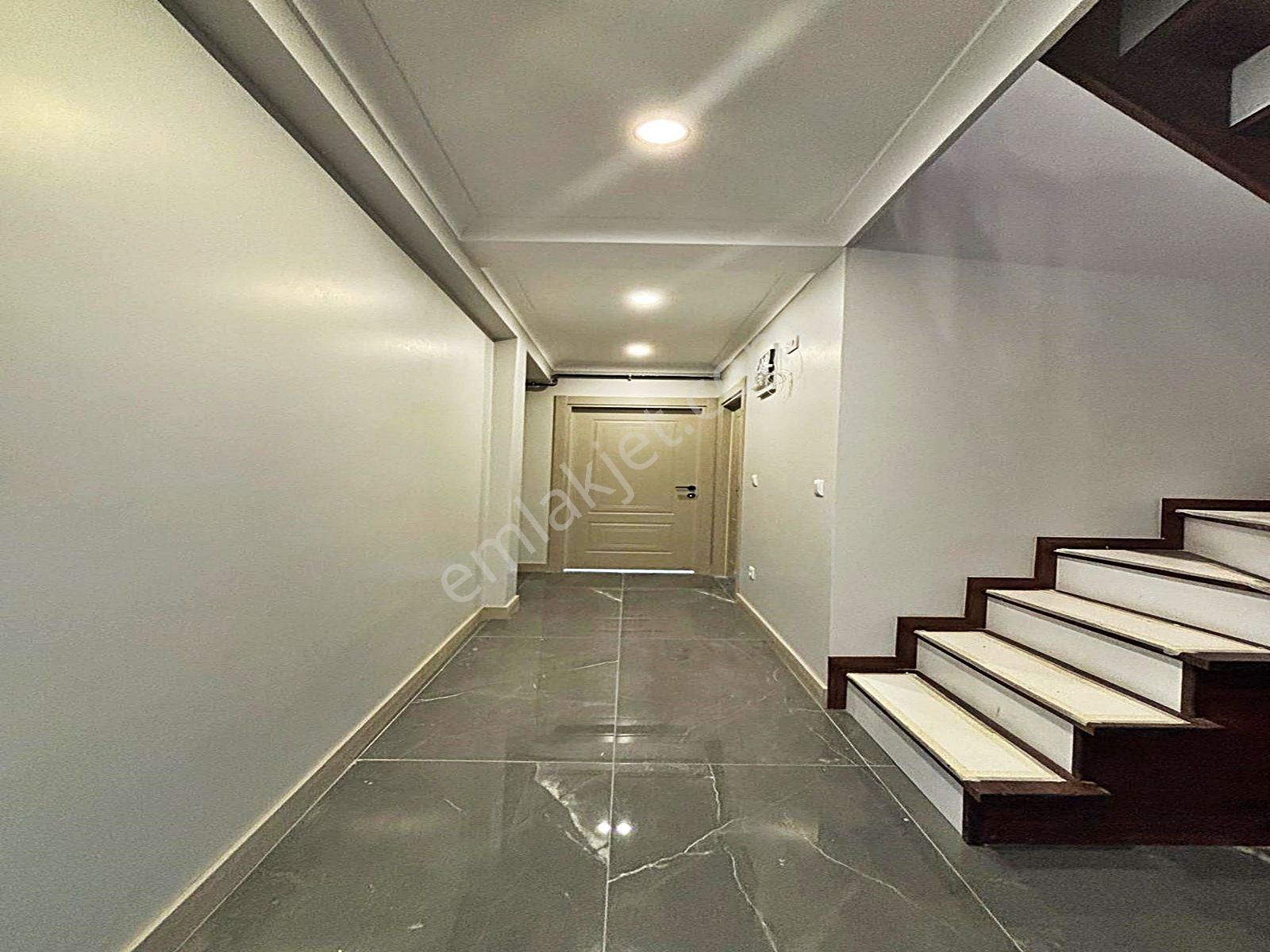 Cadde34'den Beylikdüzü Kavaklı'da Sıfır Kapalı Otoparklı Butik Sitede 4+2 Teraslı Dubleks - Görsel 12