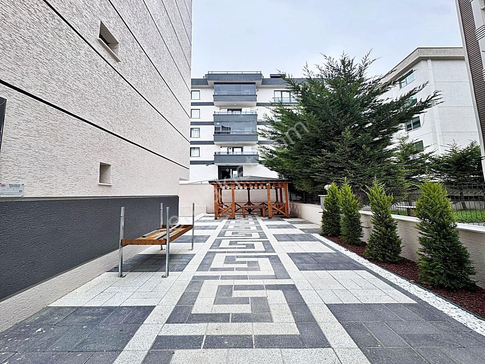 Cadde34'den Beylikdüzü Kavaklı'da Sıfır Kapalı Otoparklı Butik Sitede 4+2 Teraslı Dubleks - Görsel 3