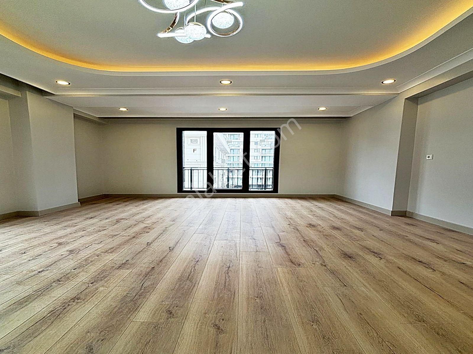 Cadde34'den Beylikdüzü Kavaklı'da Sıfır Kapalı Otoparklı Butik Sitede 4+2 Teraslı Dubleks - Görsel 7