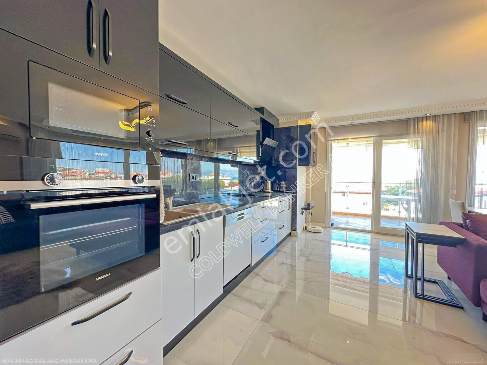 Kuşadası Merkezde Önü Kapanmaz Full Deniz Ve Şehir Manzaralı Satılık 3+1 Daire - Görsel 9