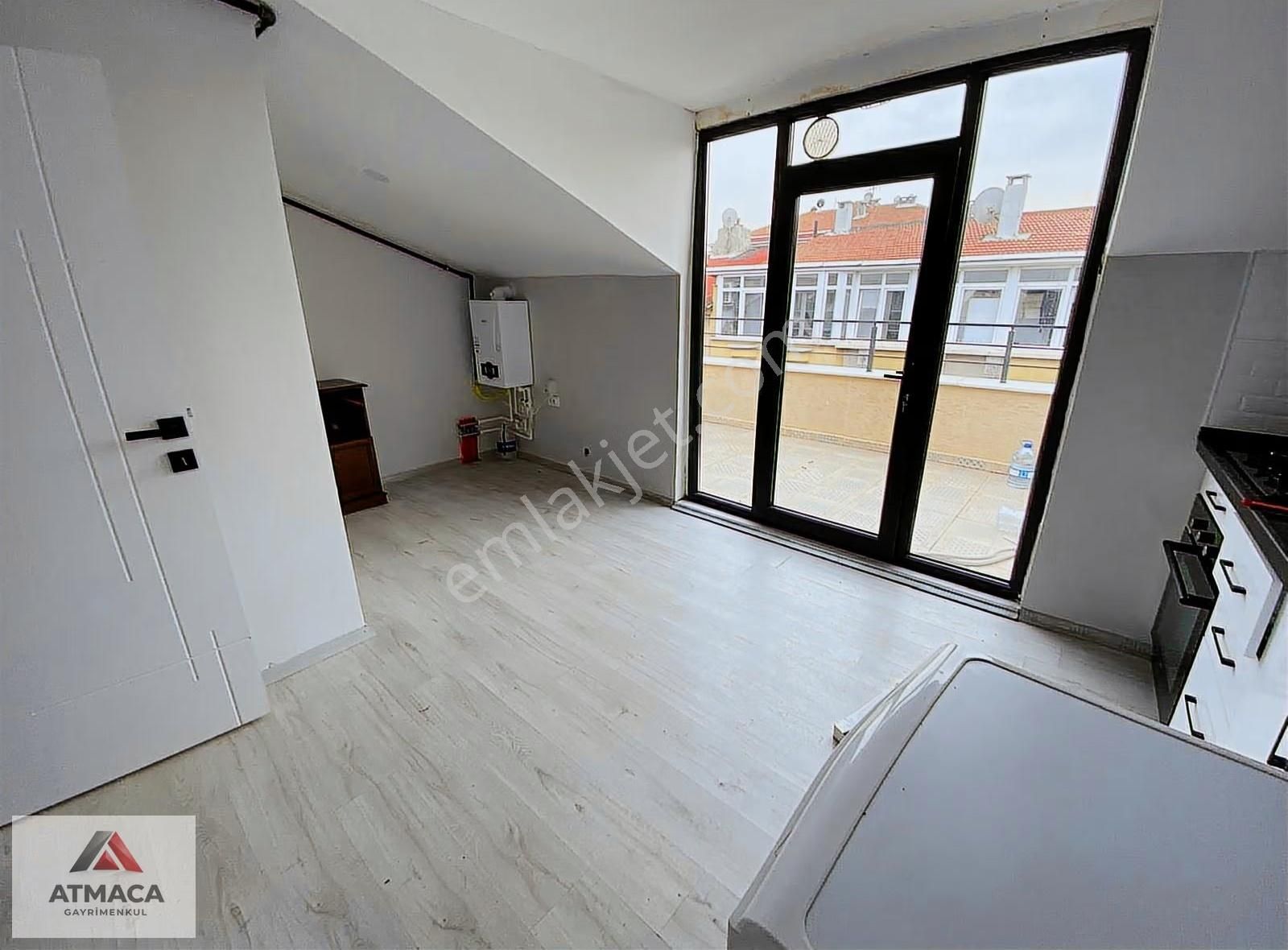 Kemalpaşa Mah'de 2+1 Yeni Yapı Otoparklı Teraslı Kiralık Daire - Görsel 3