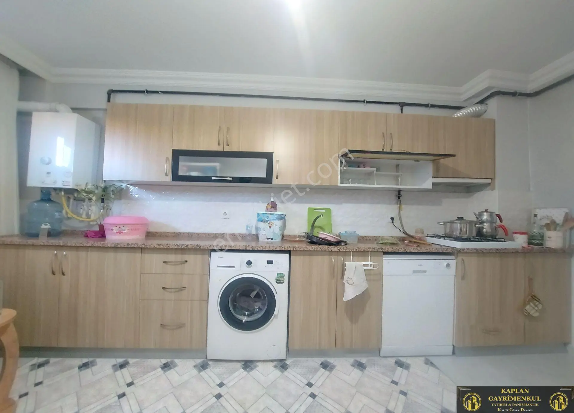 Kaplan Gayrimenkul’den Emek Mah. Dilek Caddesi Yakını 2+1 90 M² Bakımlı Ve Masrafsız Satılık Daire - Görsel 3