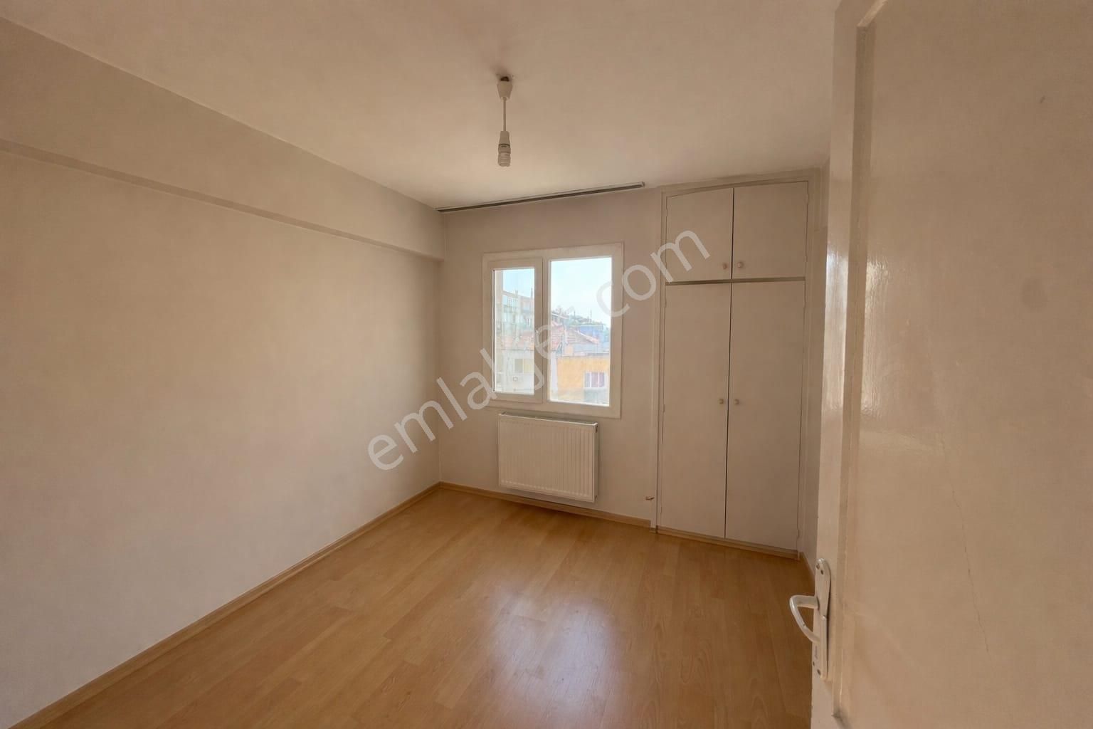 Mithatpaşa Mah De Full Deniz Manzaralı Kiralık Daire - Görsel 6