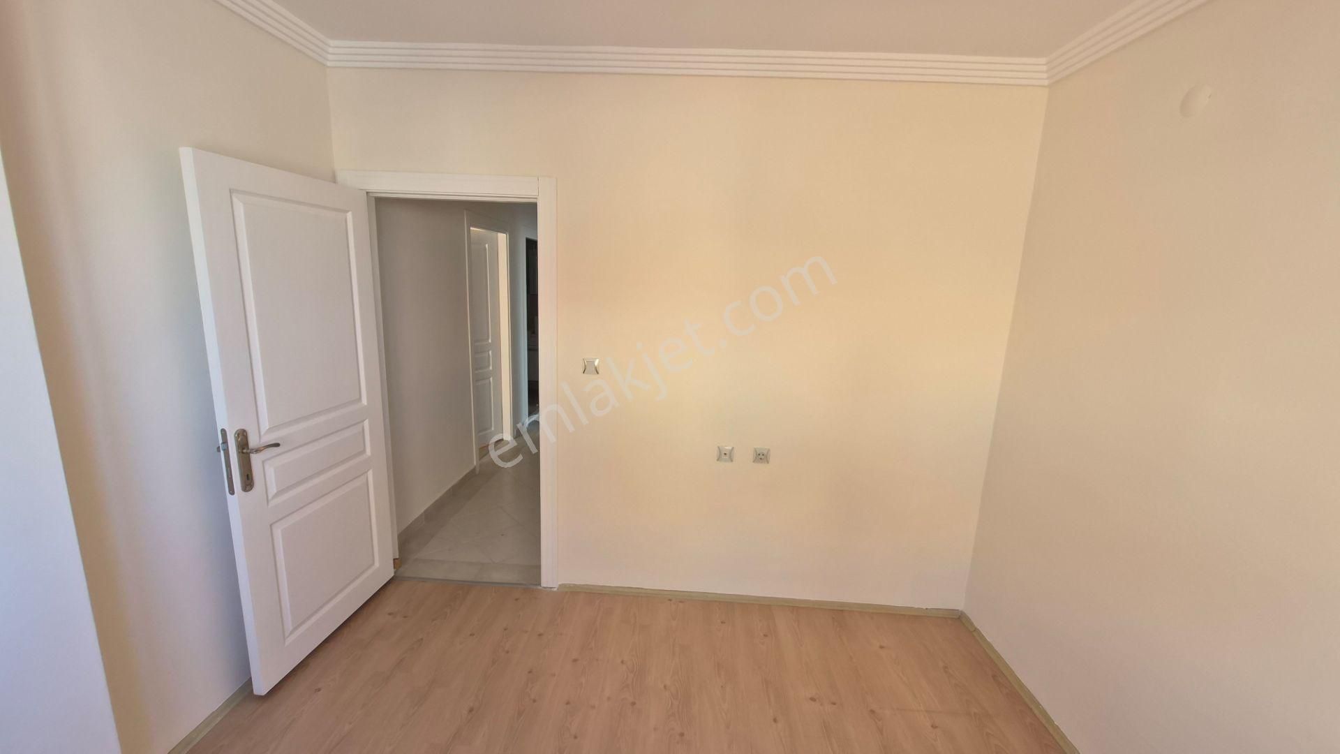 Kent Emlaktan Saimekadında Full Yapılı Asansörlü 2. Katta 3+1 Kiralık Daire - Görsel 20