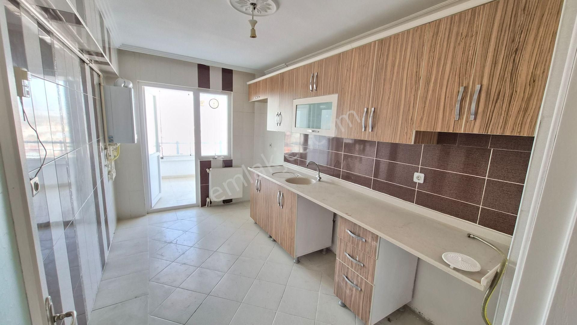 Kent Emlaktan Saimekadında Full Yapılı Asansörlü 2. Katta 3+1 Kiralık Daire - Görsel 5