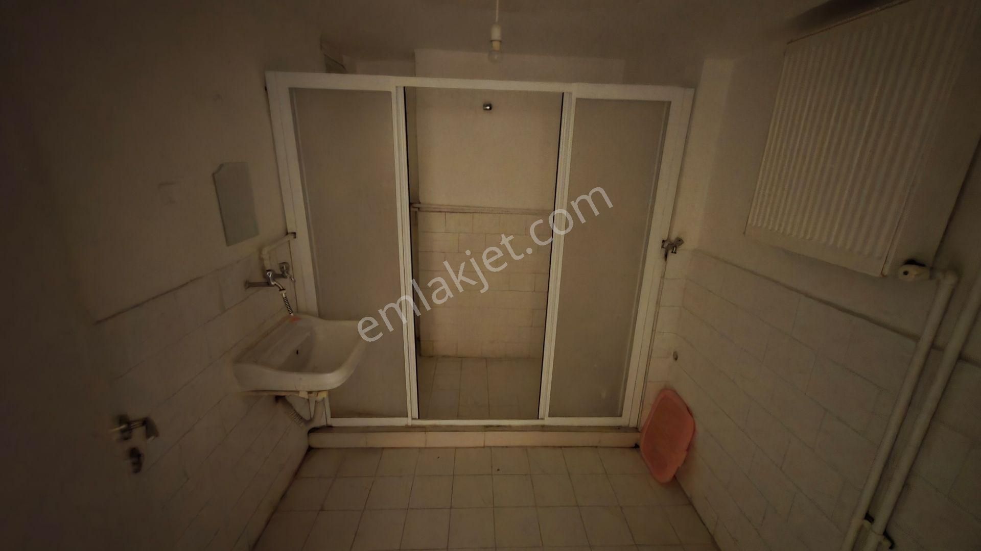 Kent Emlaktan Nato Yolu Caddesi Üzerinde 2+1 Yapılı Kiralık Daire - Görsel 6