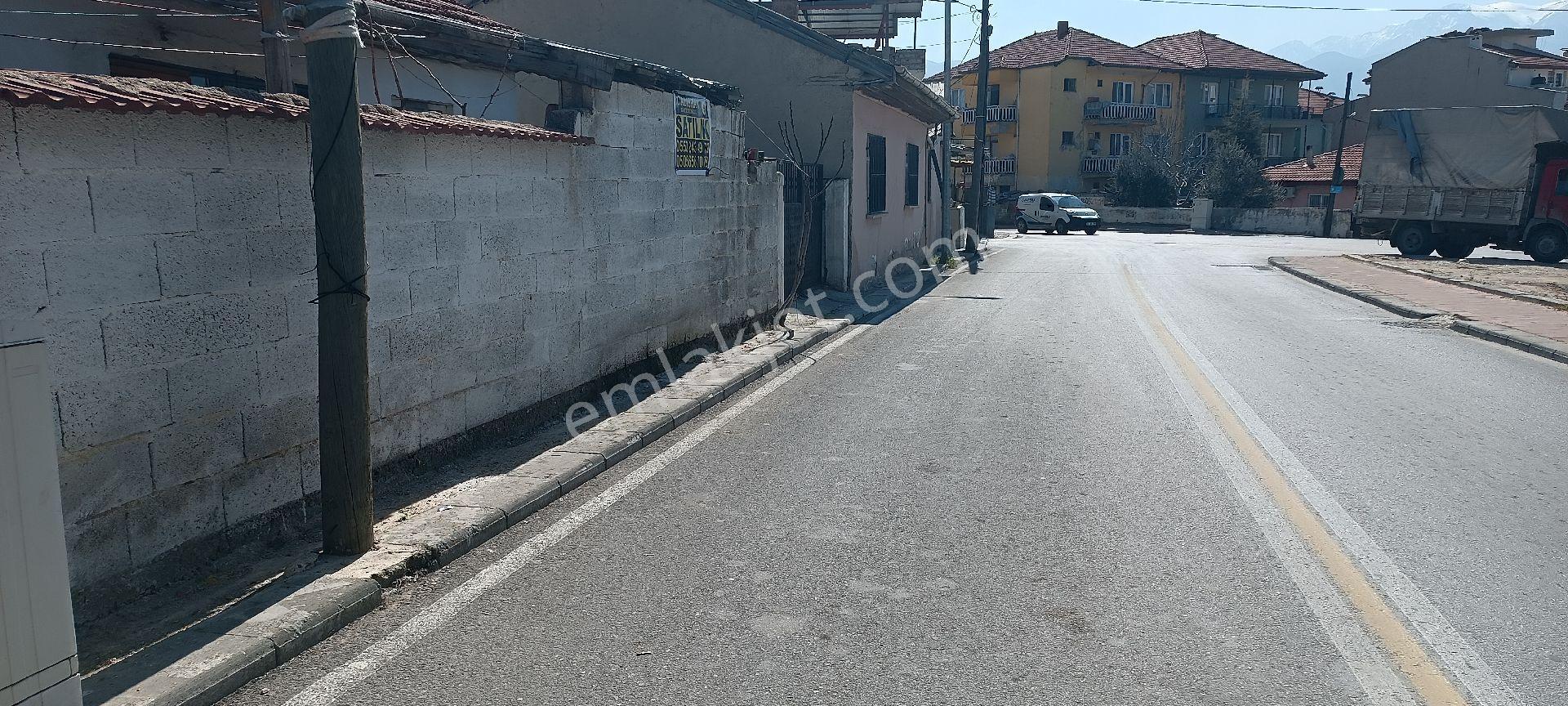 Sevindik'te Cadde Üzeri İçinde Ev Müstakil Tapulu Takaslı 288 M² Arsa - Görsel 6