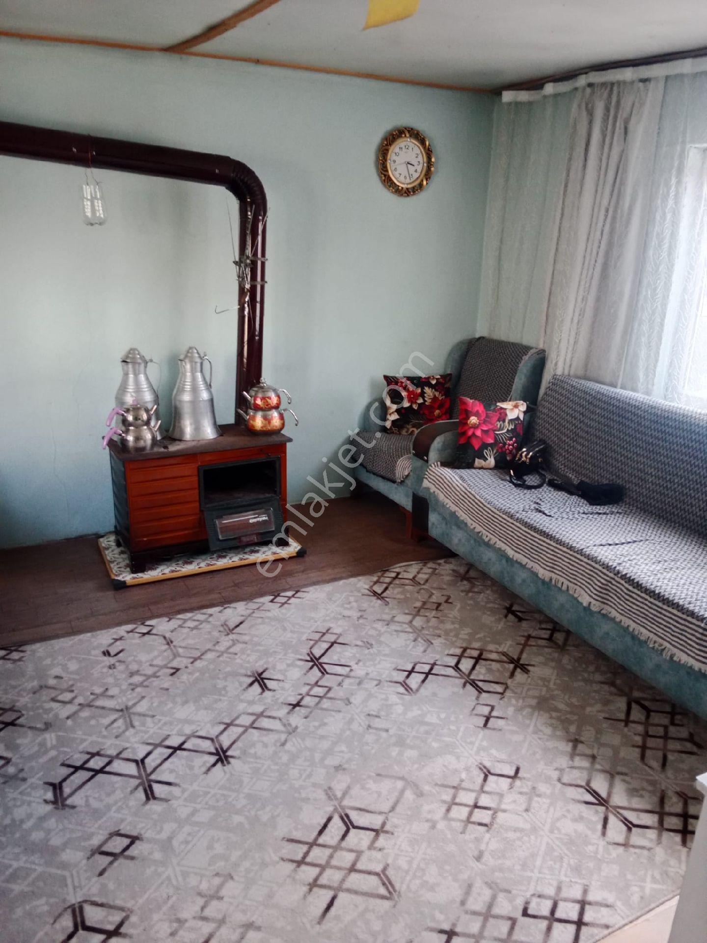 Sevindik'te Cadde Üzeri İçinde Ev Müstakil Tapulu Takaslı 288 M² Arsa - Görsel 14