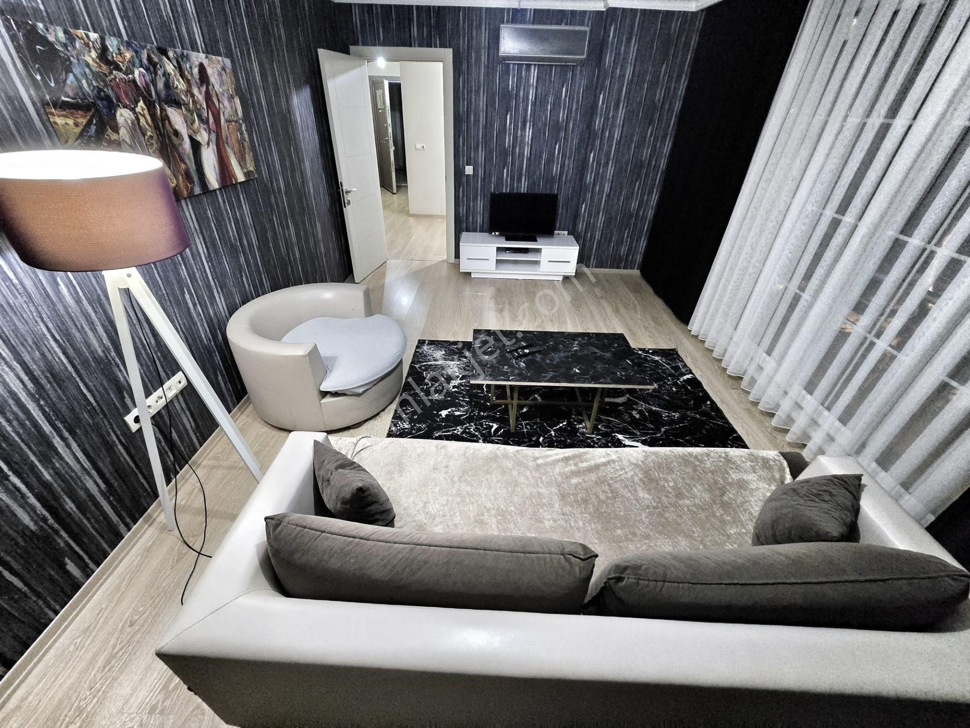 Kartal Yeniadliye-hastane-e5-metro Yürüme Mesafesi 2-4 Kişilik Jakuzili Veya Standart Üks Daireler - Görsel 13