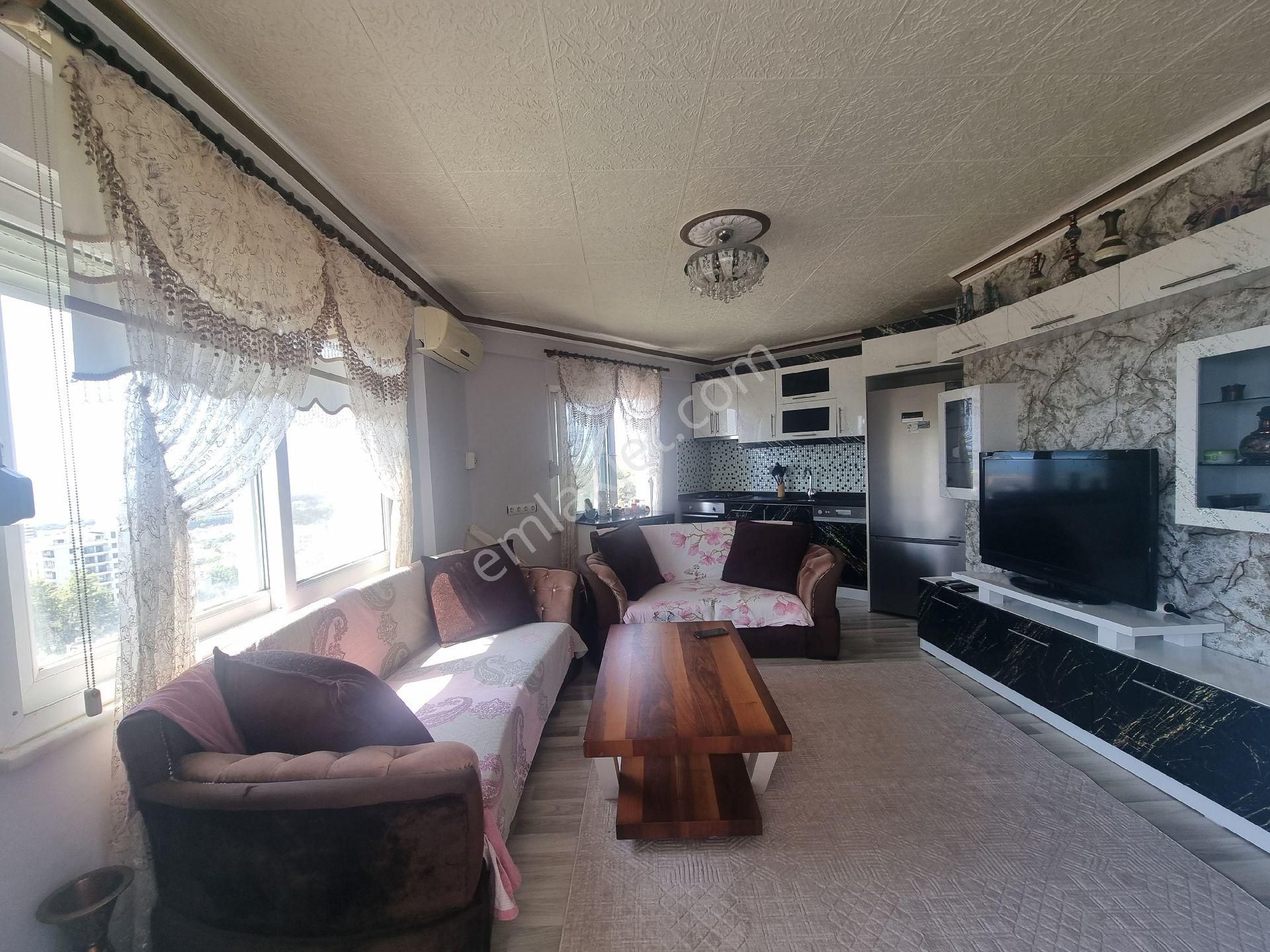 Ful+ful Deniz Manzarali