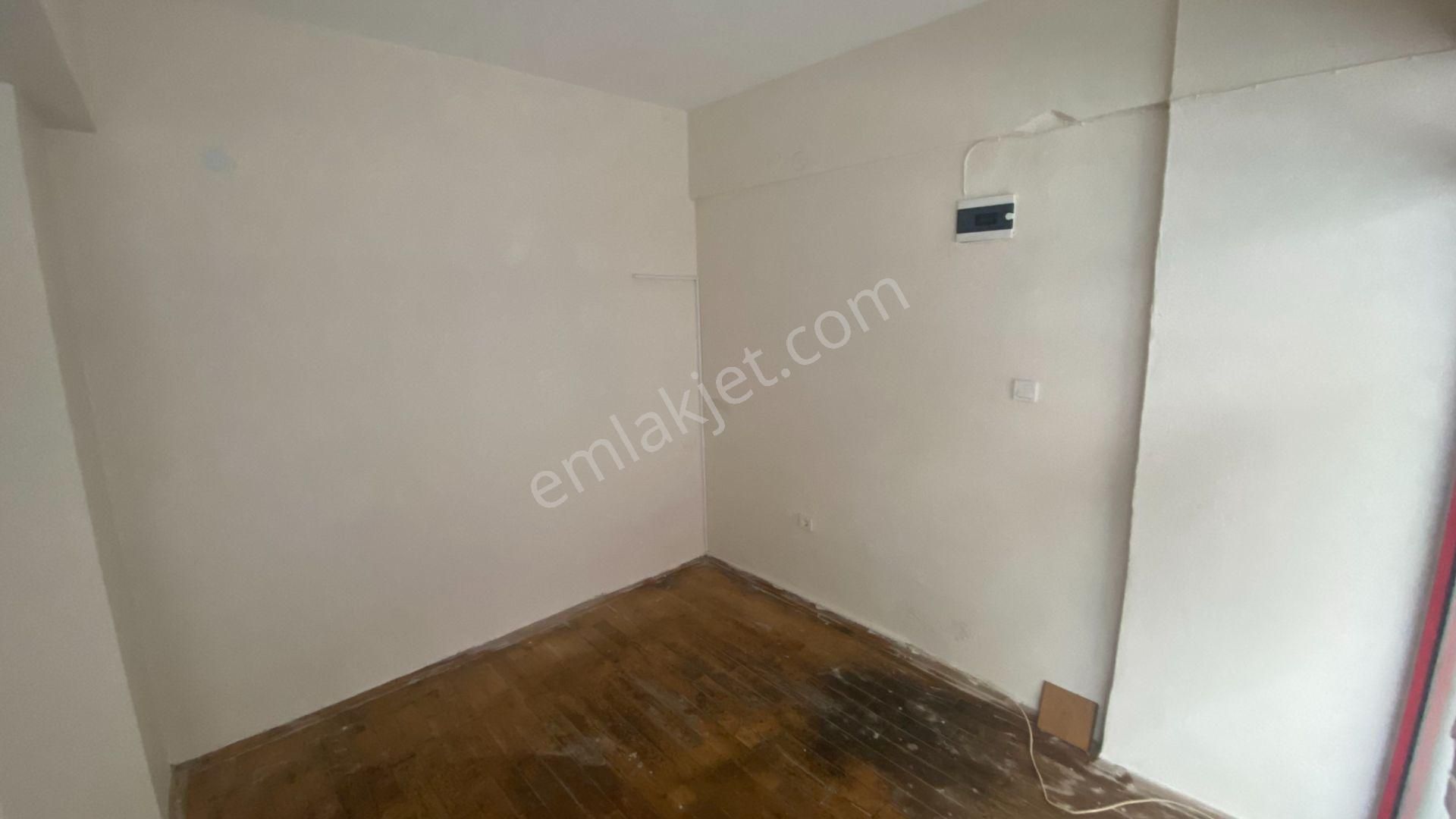 Karşıyaka, Tersane'de Kiralık Dükkan & Ofis - Görsel 7