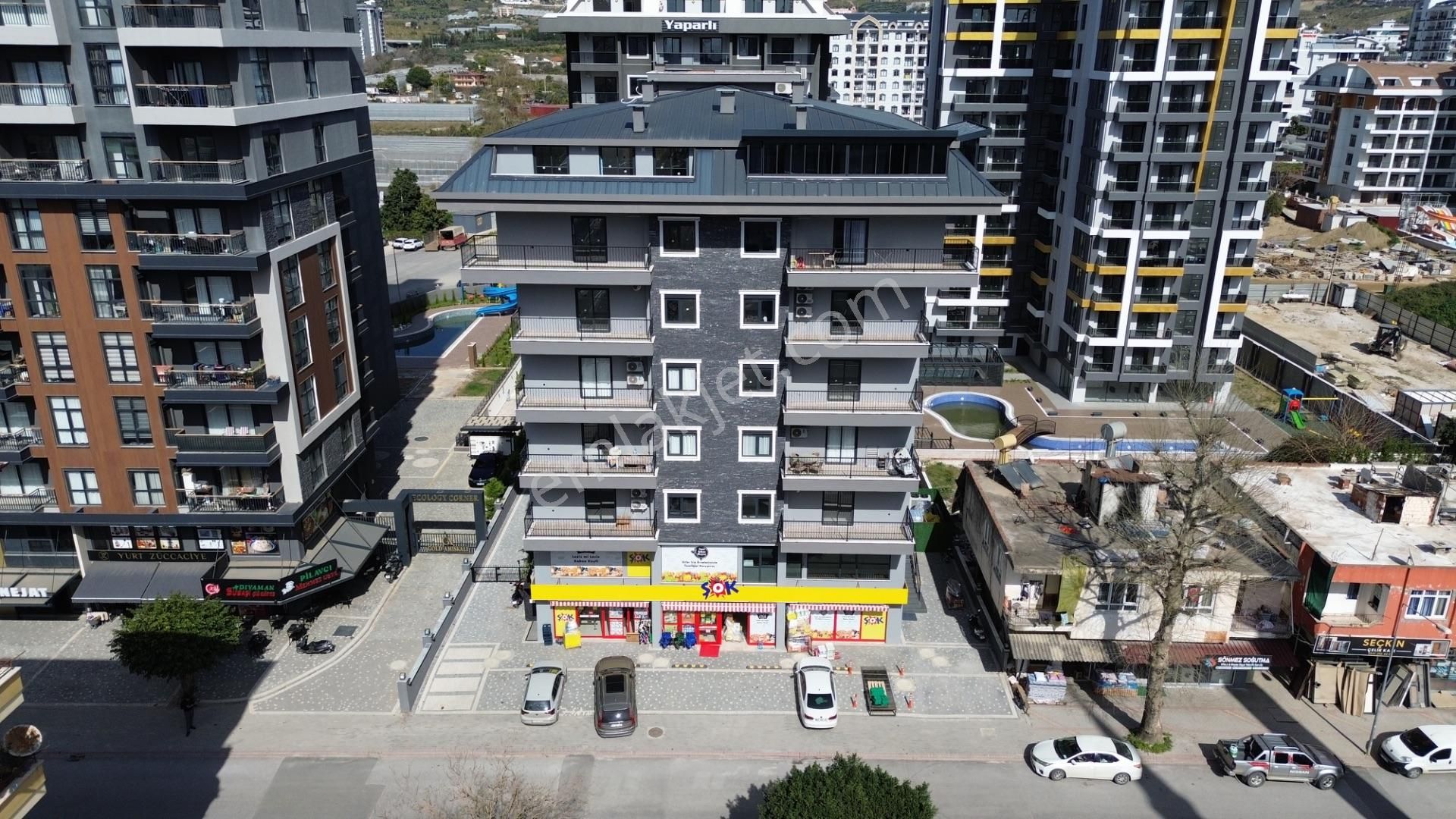 Alanya Mahmutlar'da 2+1full Aktiviteli Denize 200m Satılık Daire