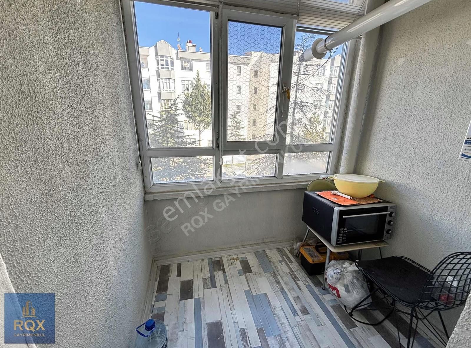 Ayyıldız Ahimesud Bulvarında Site İçi Ara Kat Yapılı 3+1 Daire - Görsel 17